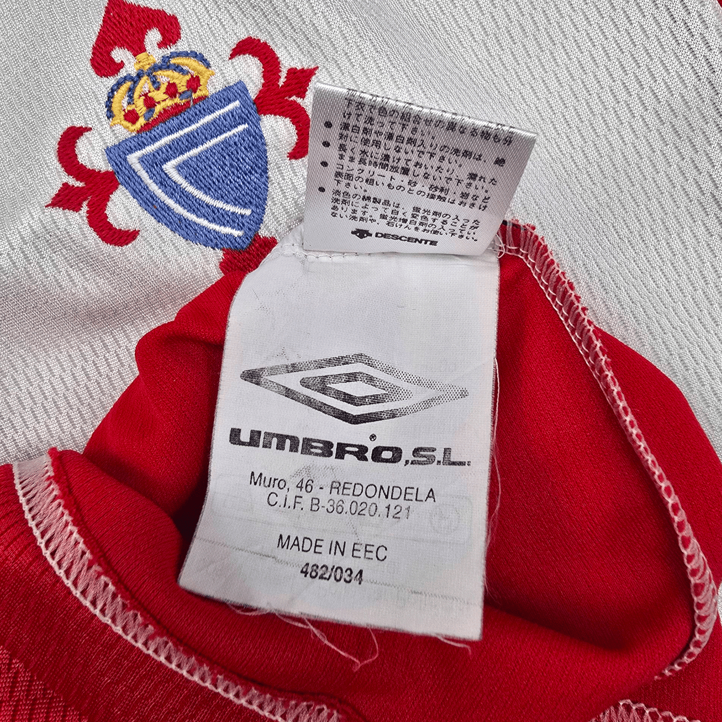 2001/02 Celta Vigo Away Football Shirt (M) Umbro #10 Mostovoi