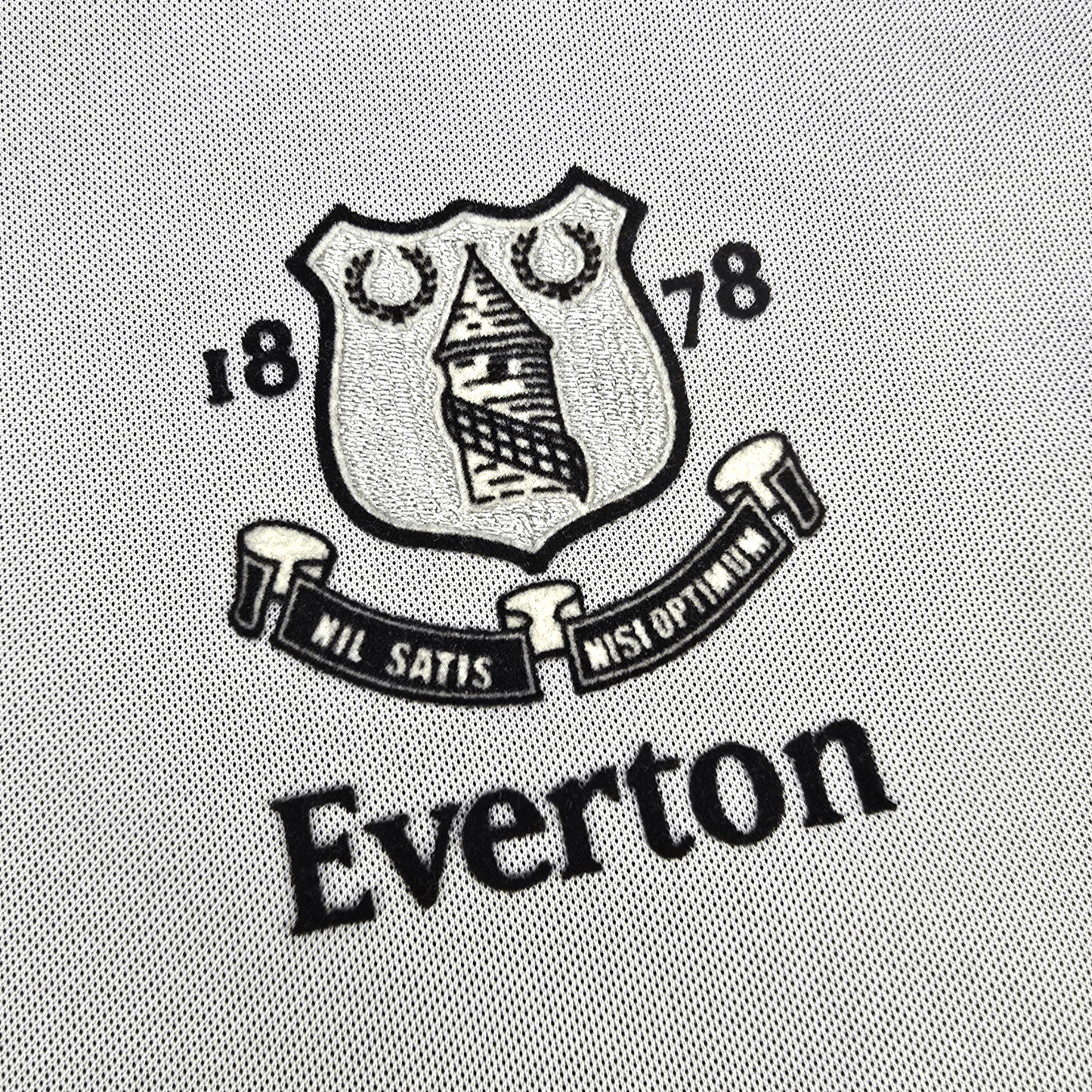 2001/02 Everton Away Football Shirt (L) Puma #10 Ferguson