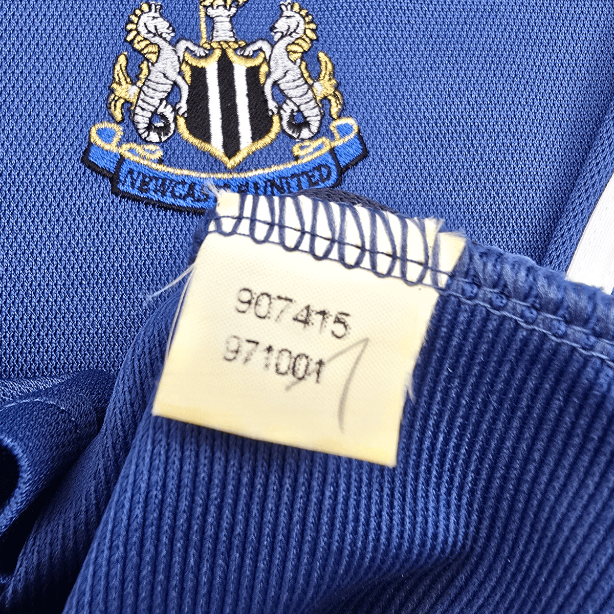 2001/02 Newcastle United Away Football Shirt (M) Adidas #11 Speed