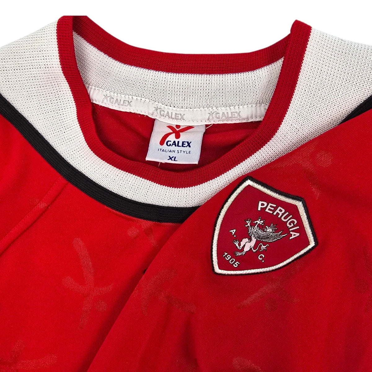 2001/02 Perugia Home Football Shirt (XL) Galex #15 Vryzas