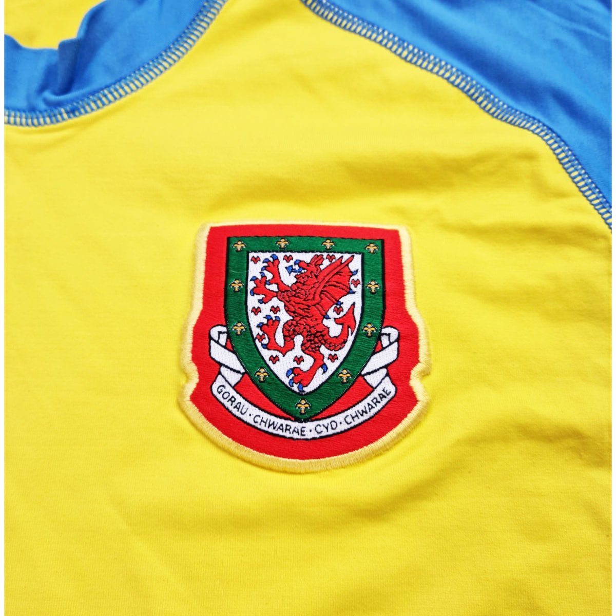 2001/02 Wales Third Football Shirt (L) Kappa