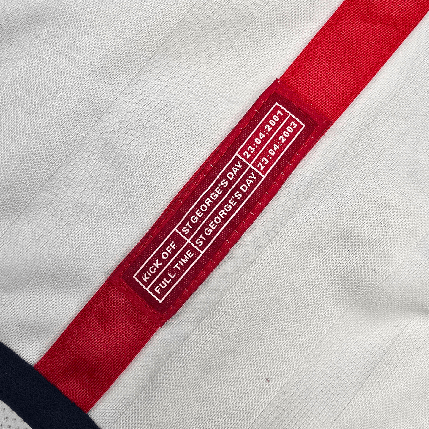 2001/03 England Home Football Shirt (L) Umbro #10 Owen
