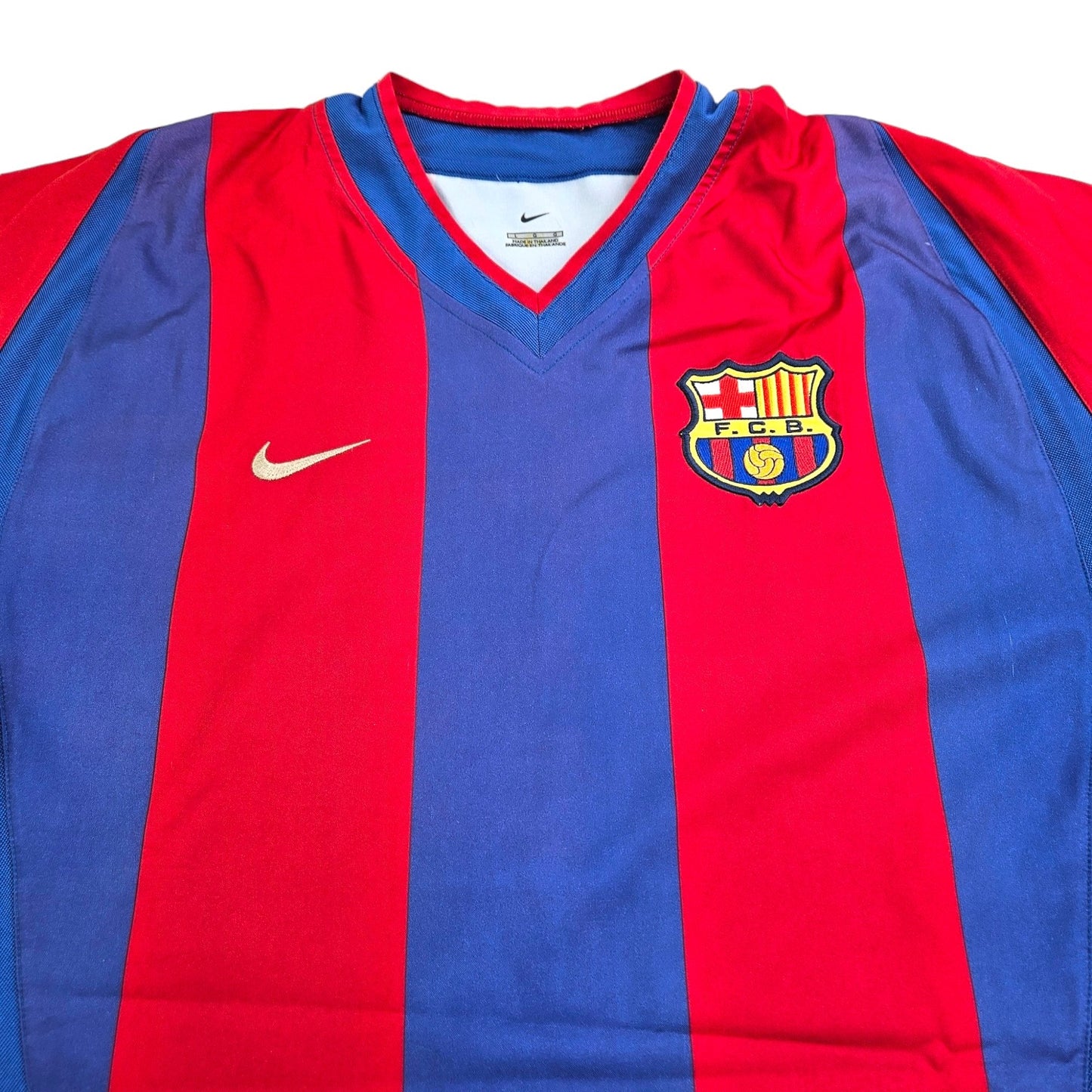 2002/03 Barcelona Home Football Shirt (L) Nike #8 Cocu