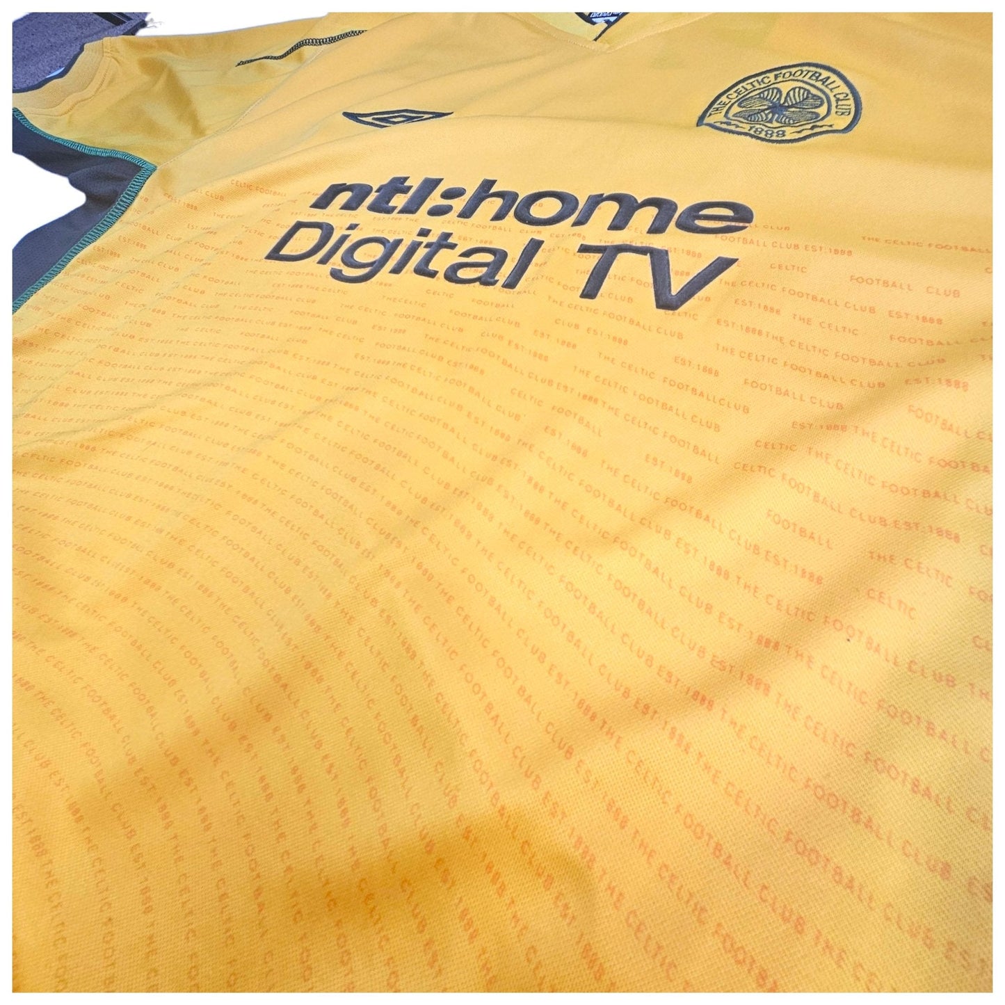 2002/03 Celtic Away Football Shirt (L) Umbro
