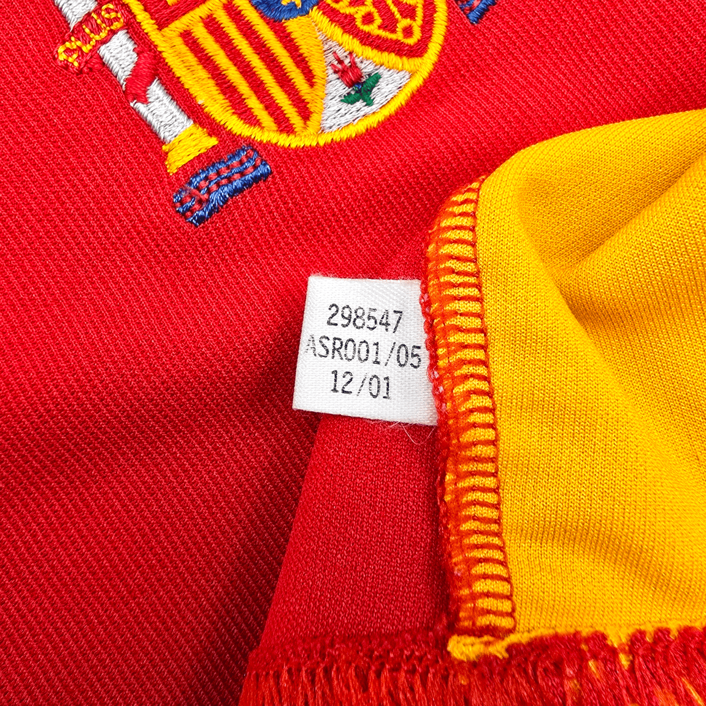 2002/03 Spain Home Football Shirt (L) Adidas #7 Raul