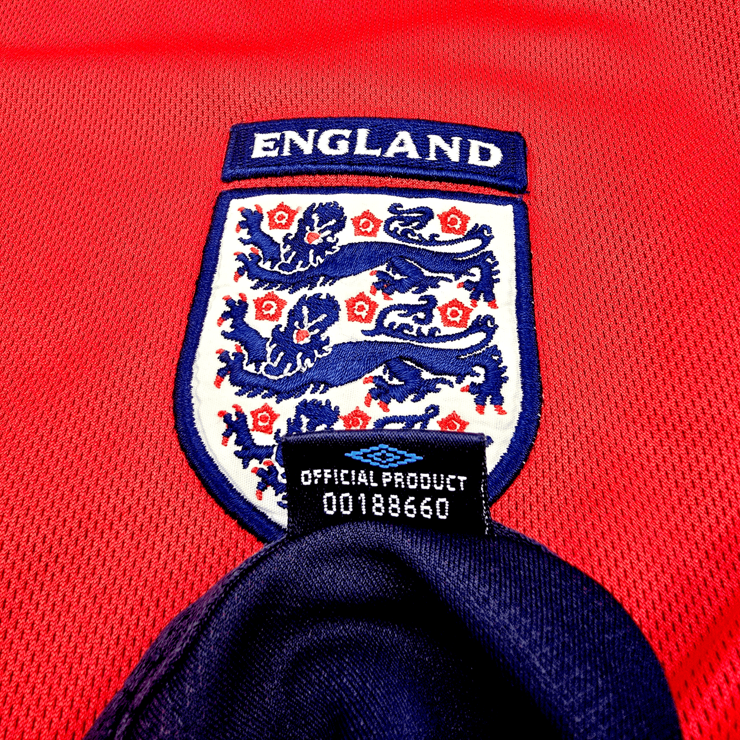 2002/04 England Away Football Shirt (L) Umbro #7 Beckham