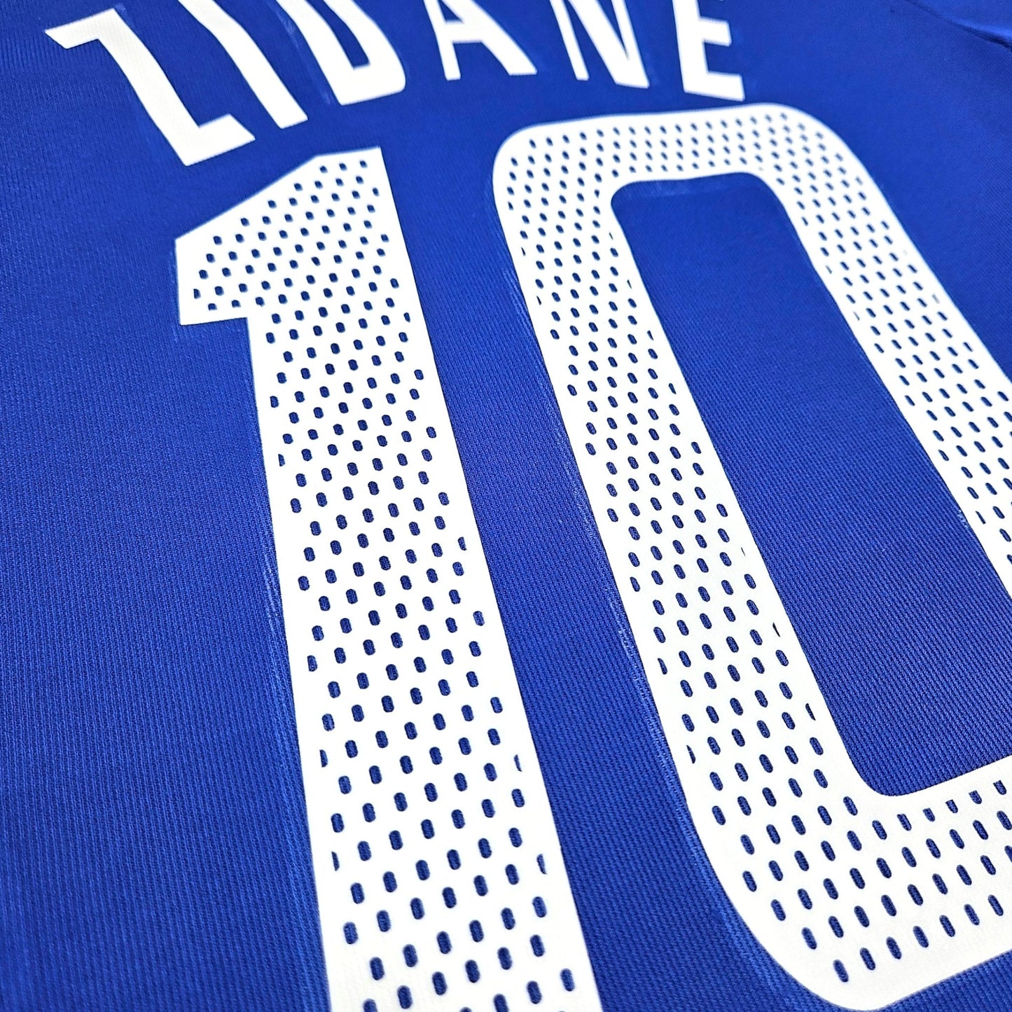 2002/04 France Home Football Shirt (M) Adidas #10 Zidane