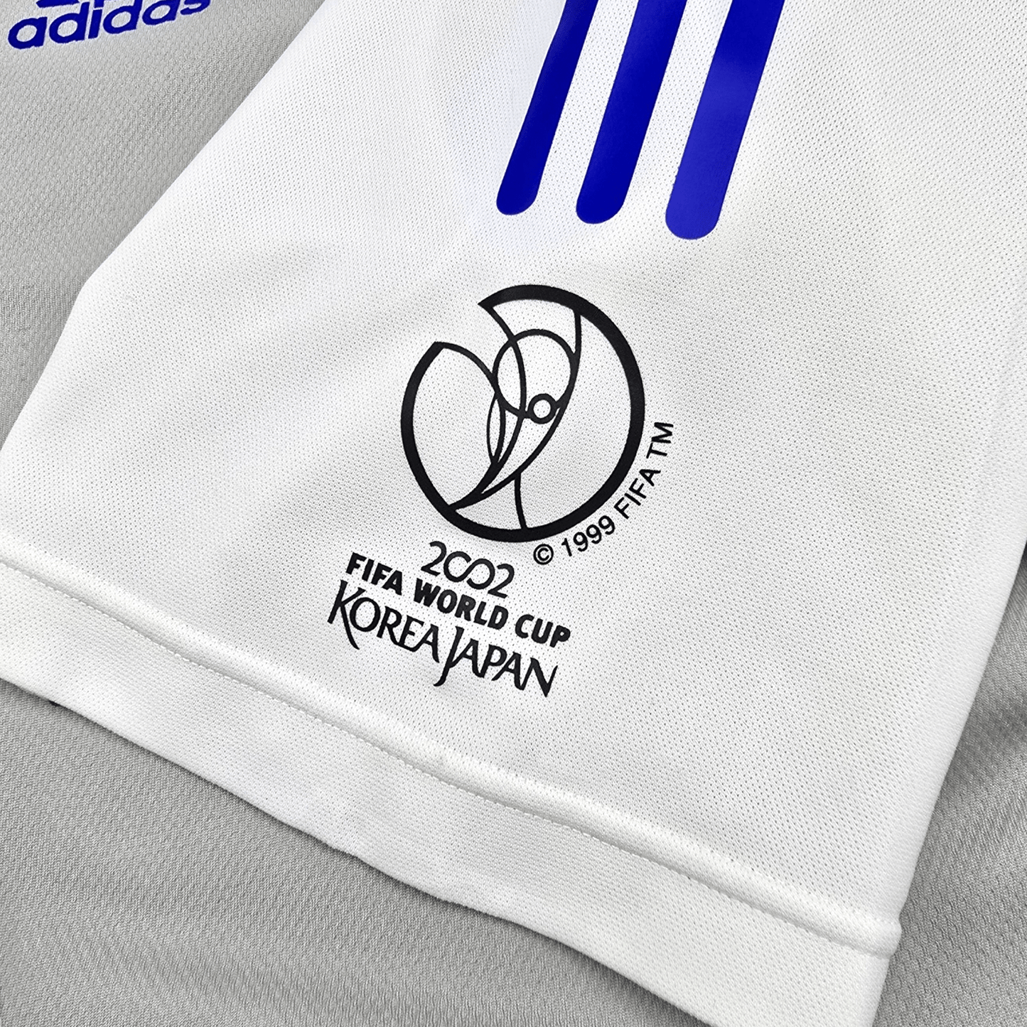2002/04 Japan Away Football Shirt (L) Adidas #7 Nakata (WC2002)