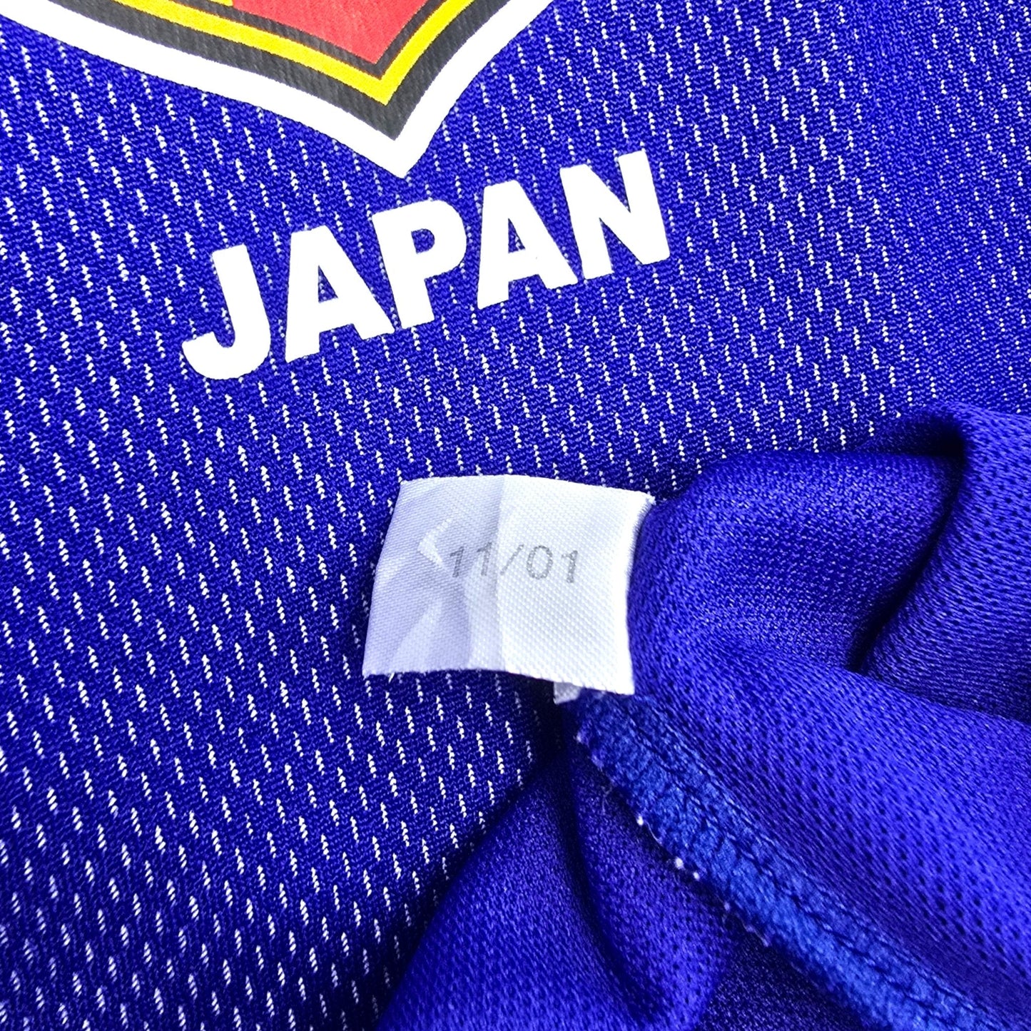 2002/04 Japan Home Football Shirt (M) Adidas #7 Nakata (WC2002)