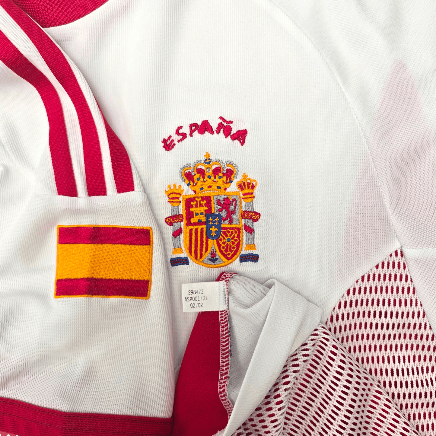 2002/04 Spain Away Football Shirt (L) Adidas #6 Hierro