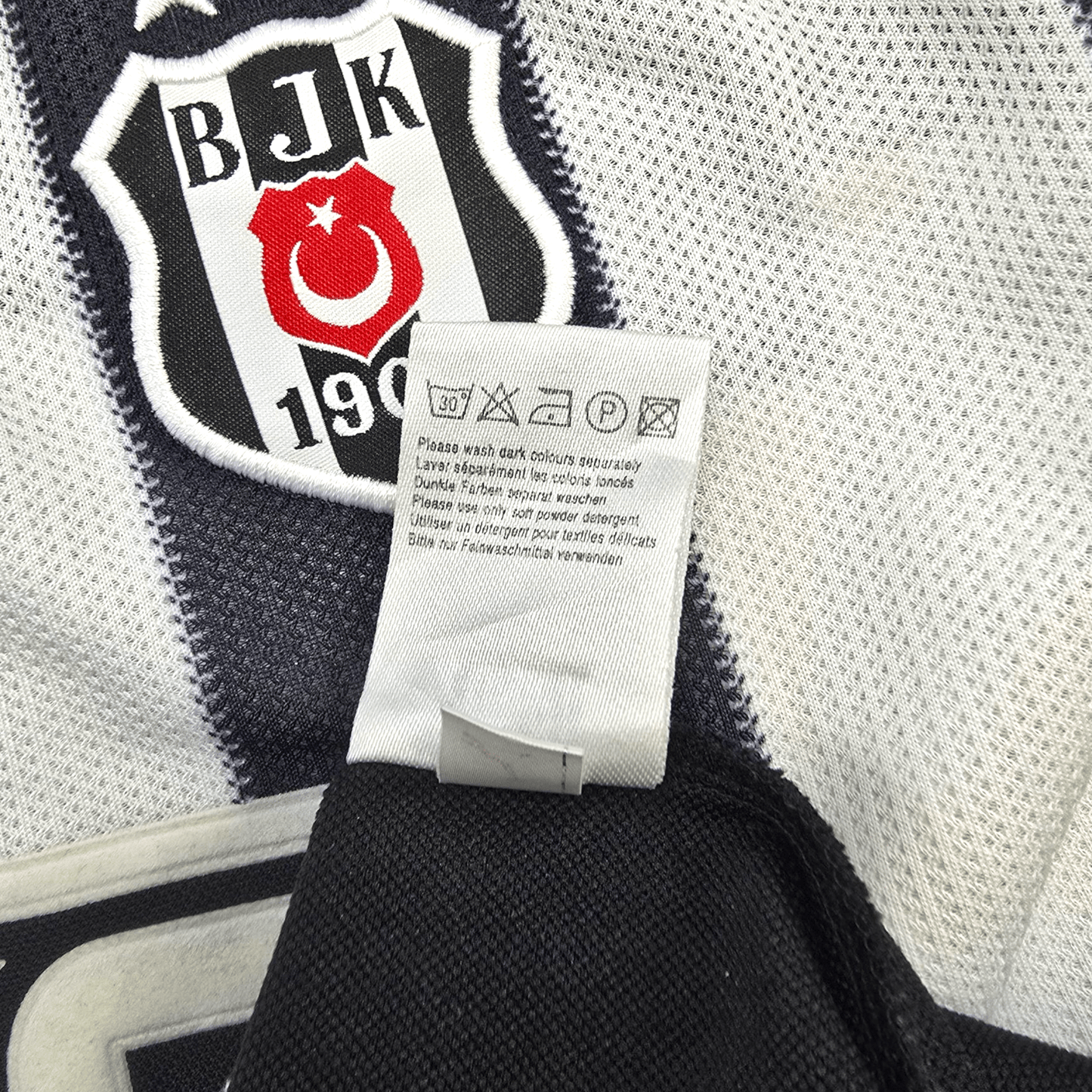 2003/04 Besiktas Away Football Shirt (XL) Puma