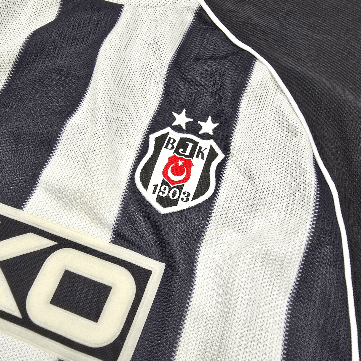 2003/04 Besiktas Away Football Shirt (XL) Puma