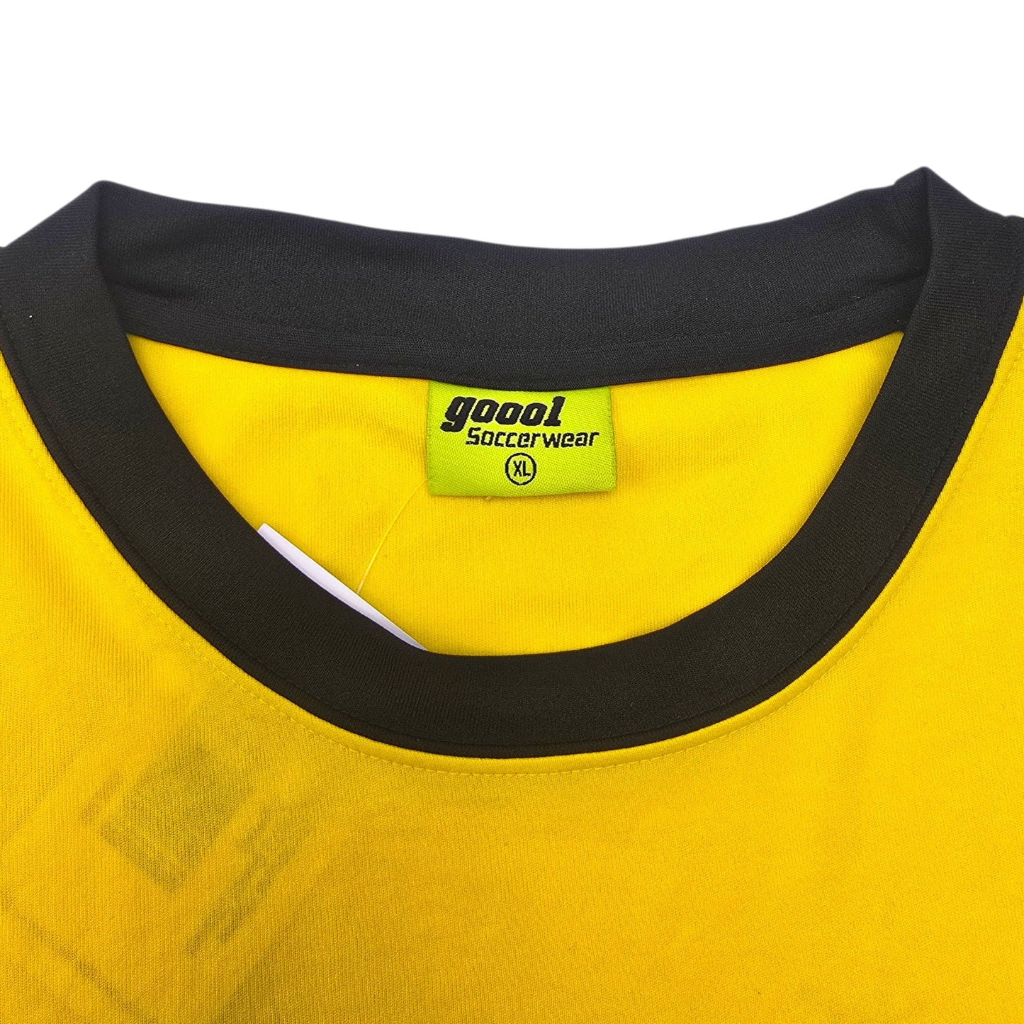 2003/04 Dortmund Home Football Shirt (XL) Goool (Squad Signed)