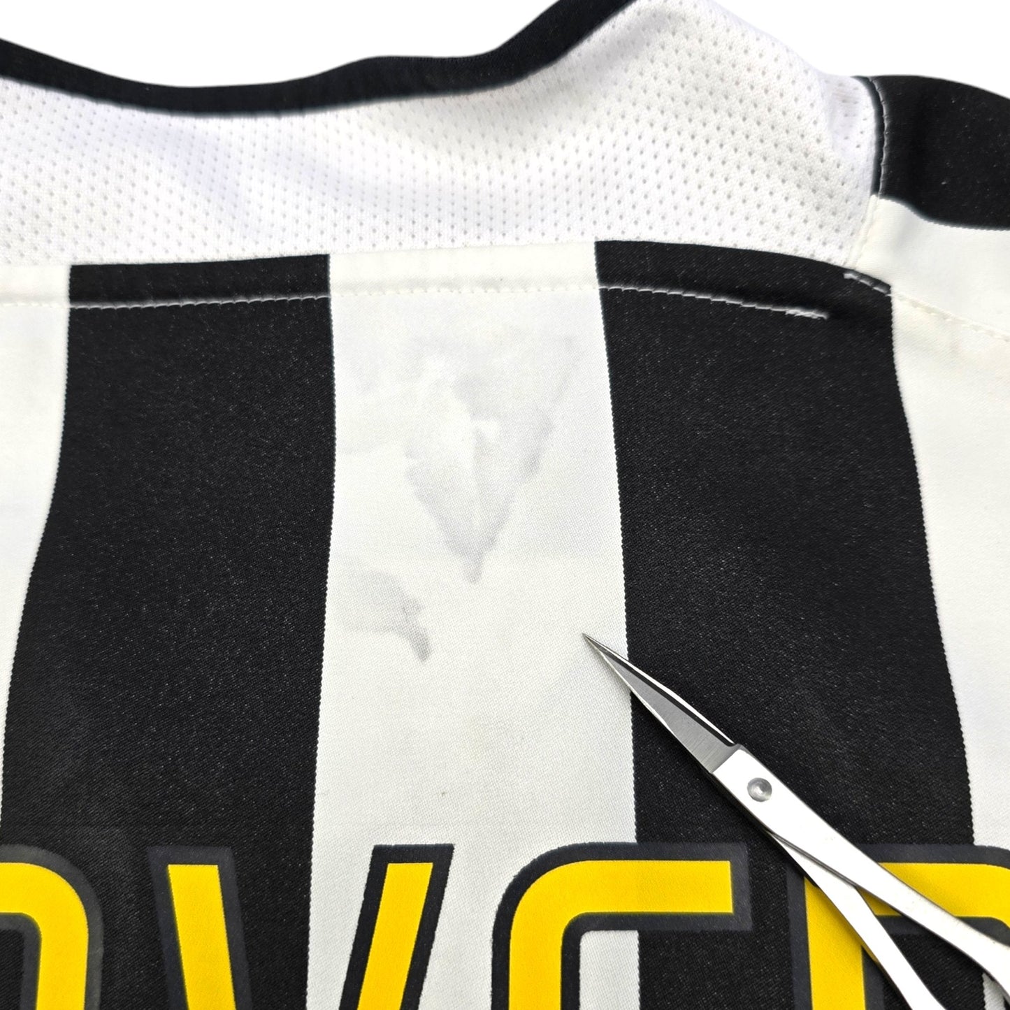 2003/04 Juventus Home Football Shirt (L) Nike #11 Nedved