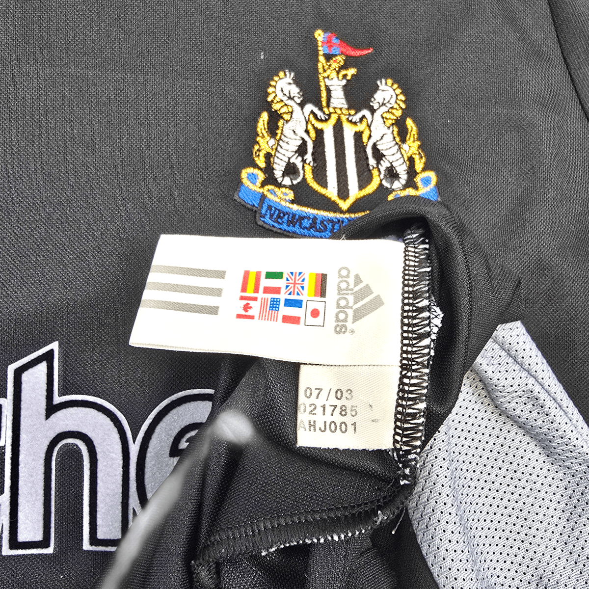 2003/04 Newcastle United Away Football Shirt (S) Adidas #20 Lualua