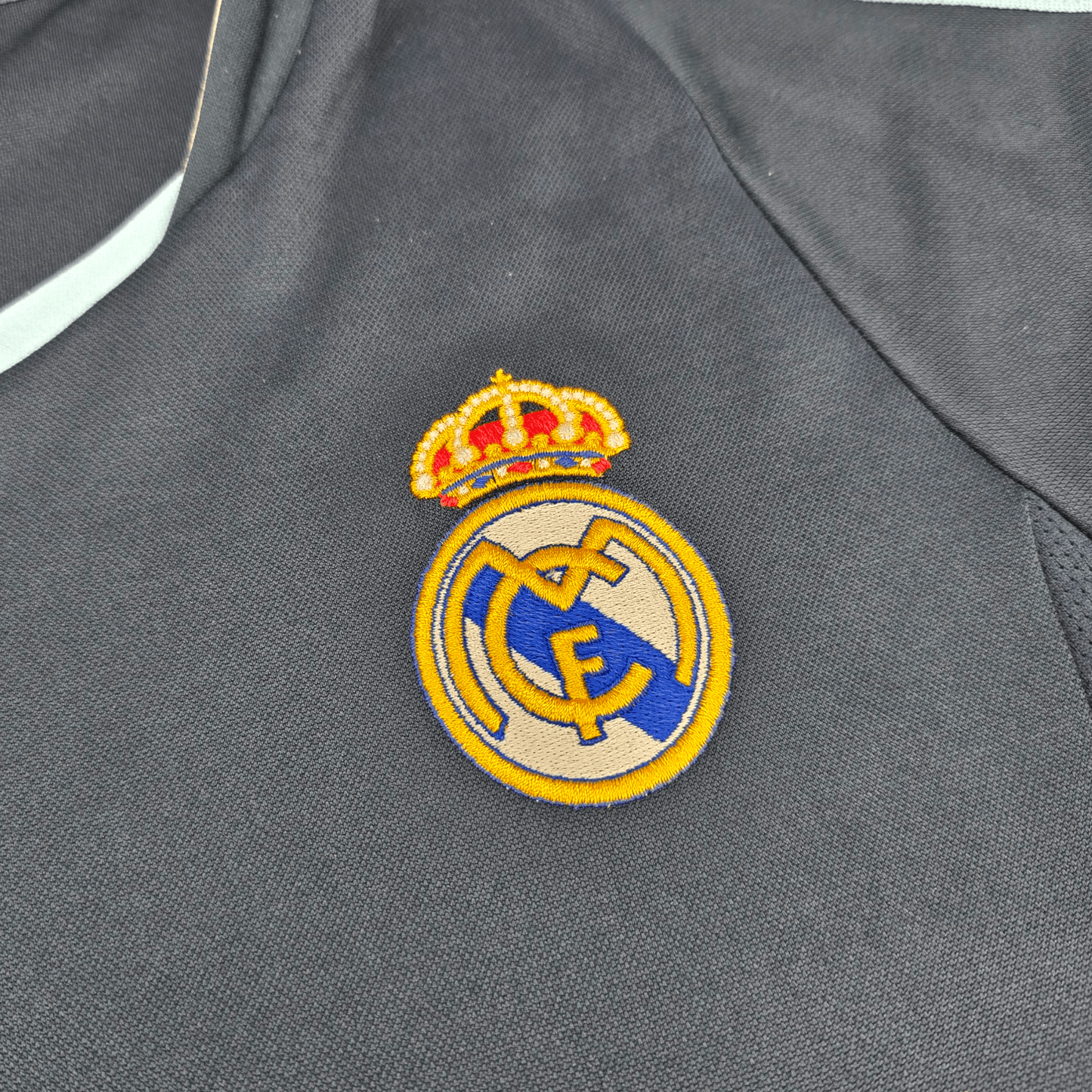 2003/04 Real Madrid Away Football Shirt (M) Adidas #9 Ronaldo