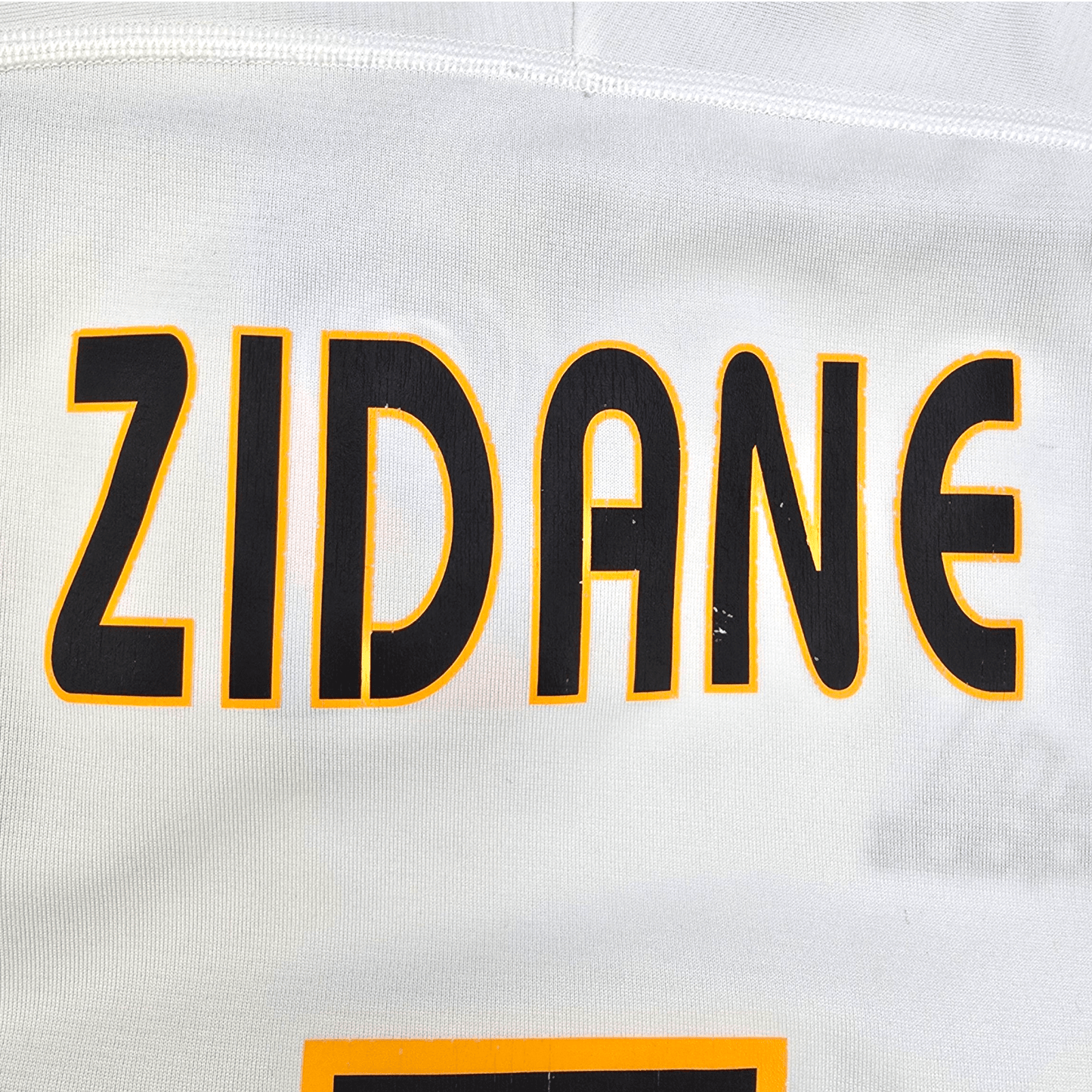 2003/04 Real Madrid Home Football Shirt (L) Adidas #5 Zidane