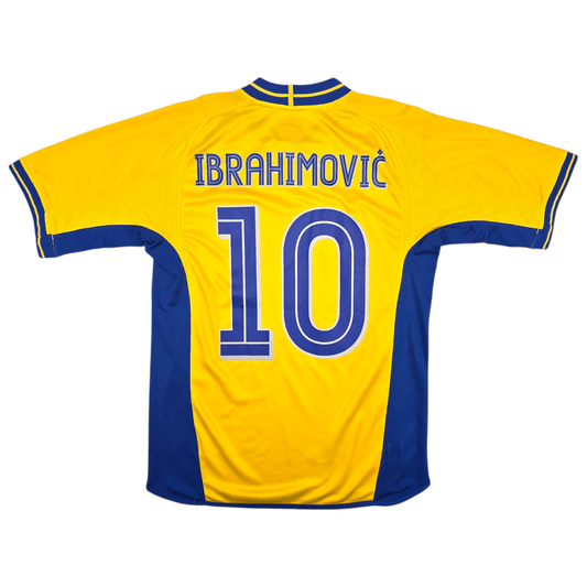 2003/04 Sweden Home Football Shirt (S) Umbro #10 Ibrahimovic