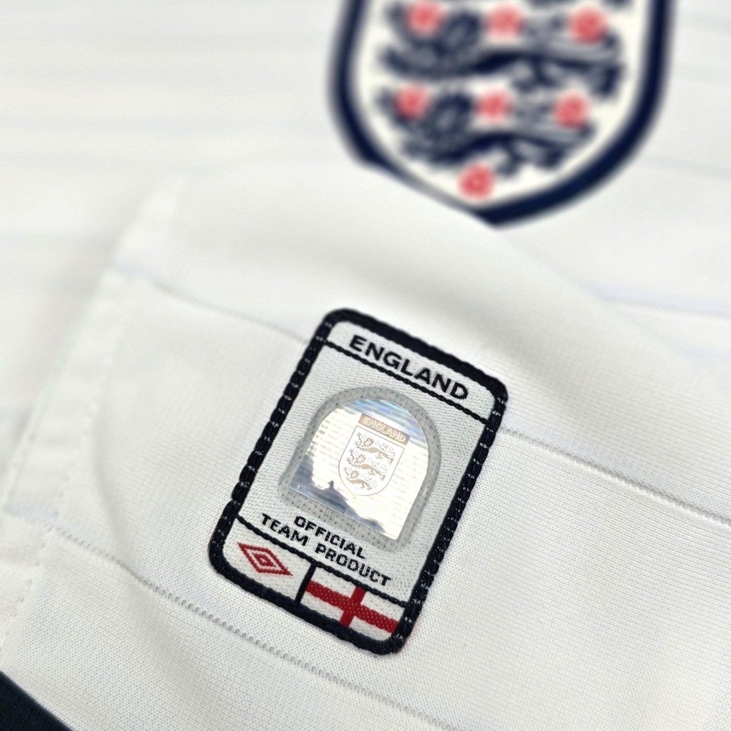 2003/05 England Home Football Shirt (S) Umbro #4 Gerrard
