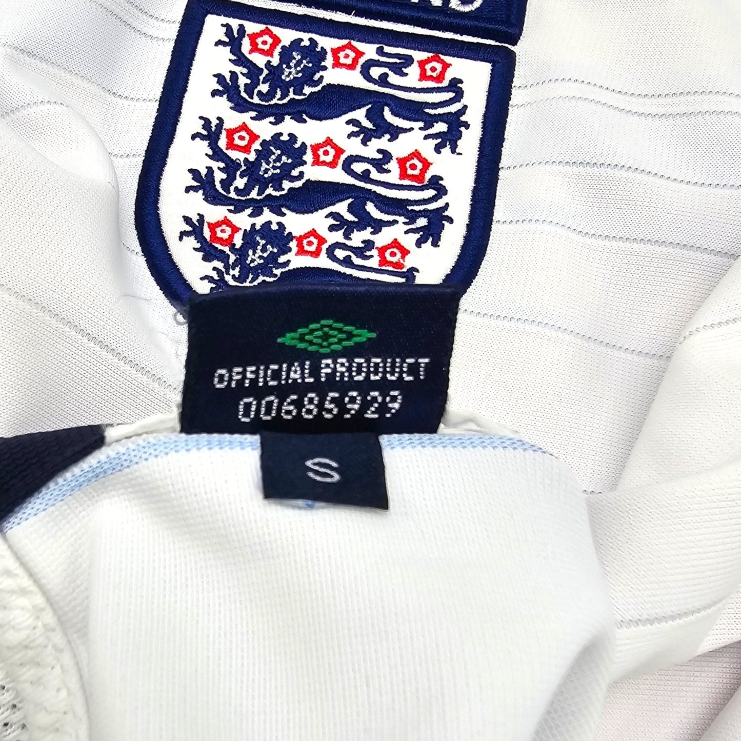 2003/05 England Home Football Shirt (S) Umbro #4 Gerrard