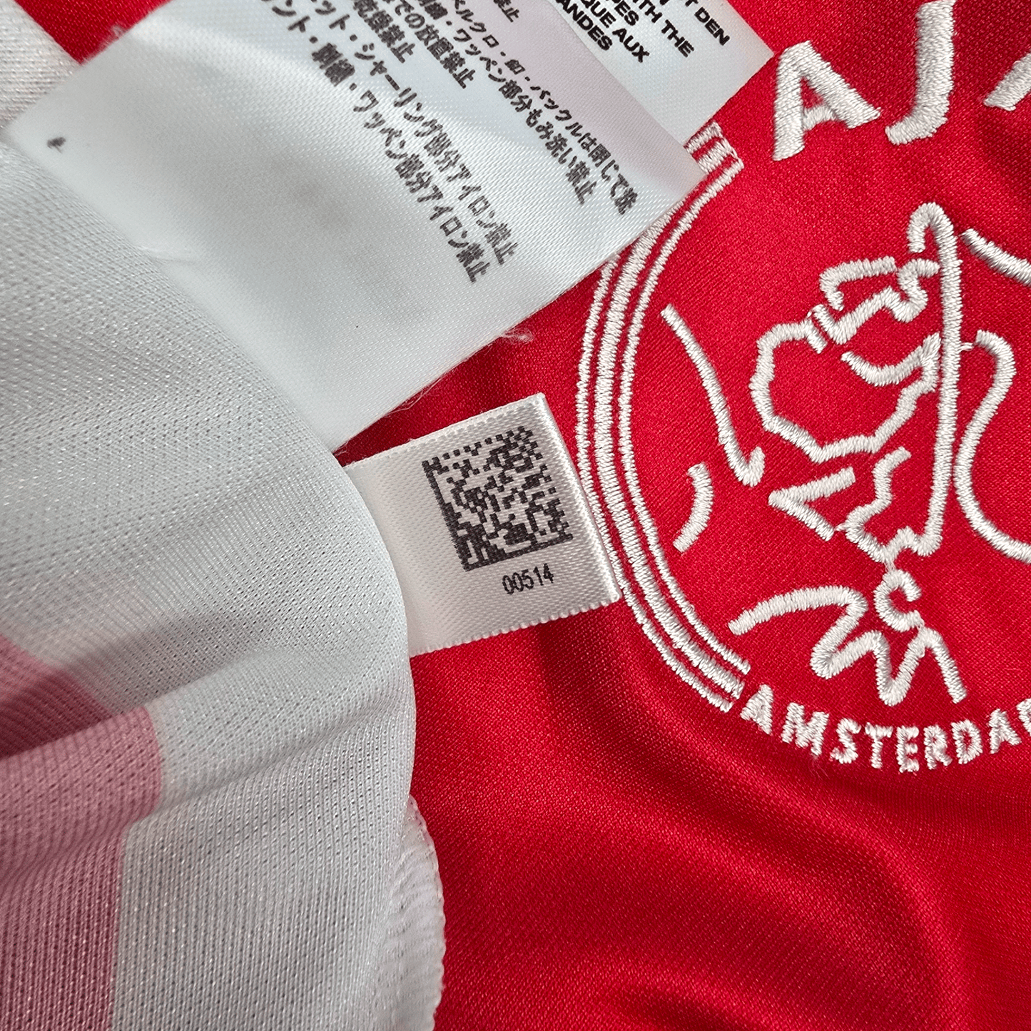 2004/05 Ajax Home Football Shirt (L) Adidas #18 Sneijder