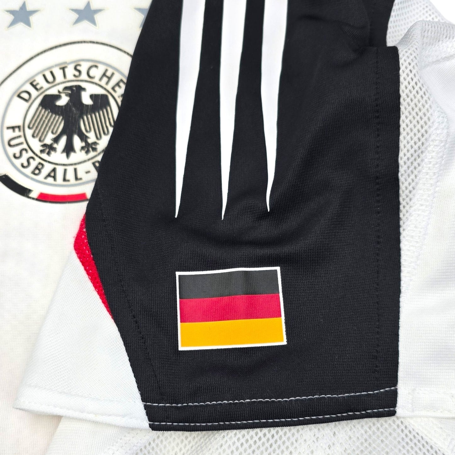 2004/05 Germany Home Football Shirt (L) Adidas #8 Hamann (Player Version)