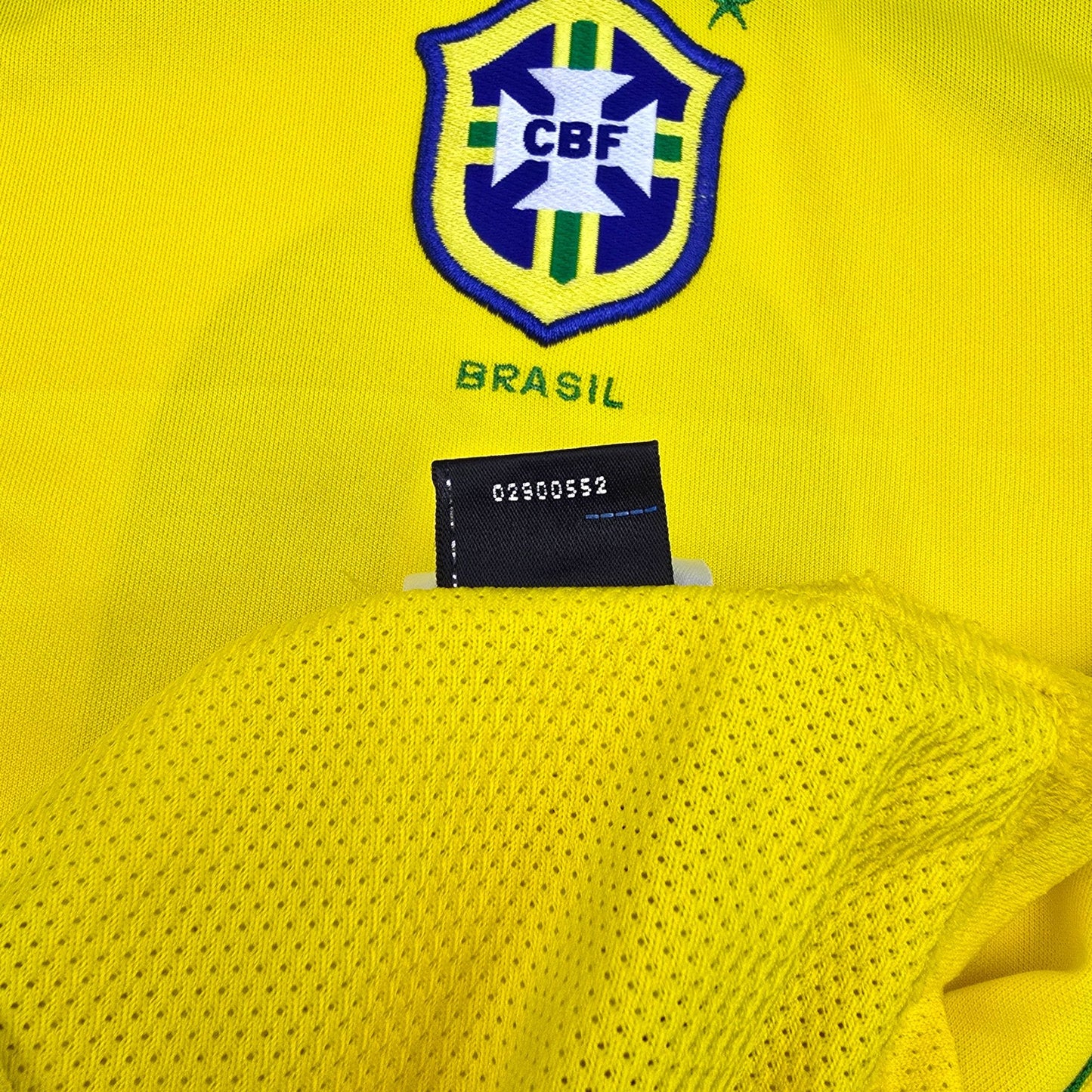 2004/06 Brazil Home Football Shirt (S) Nike #9 Ronaldo
