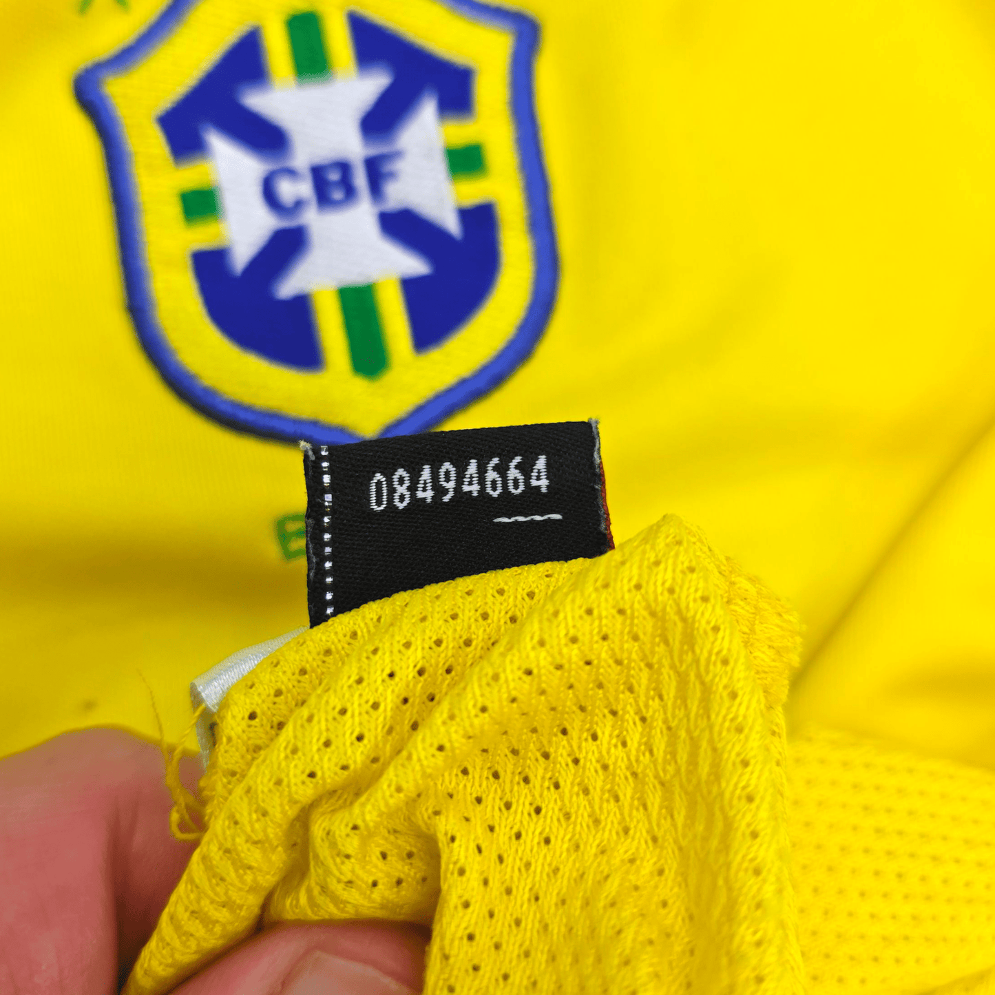 2004/06 Brazil Home Football Shirt (S) Nike #9 Ronaldo