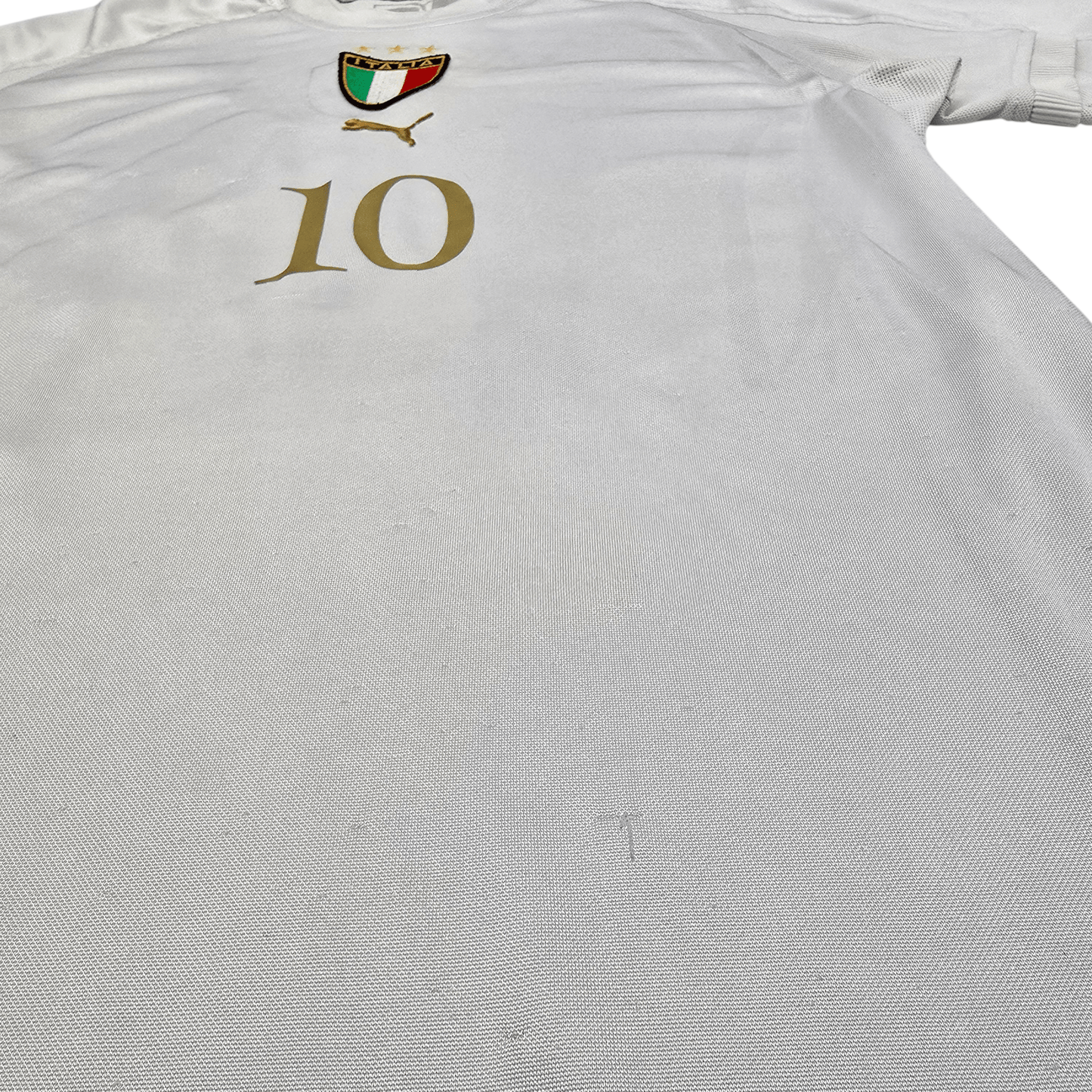 2004/06 Italy Away Football Shirt (S) Puma #10 Totti