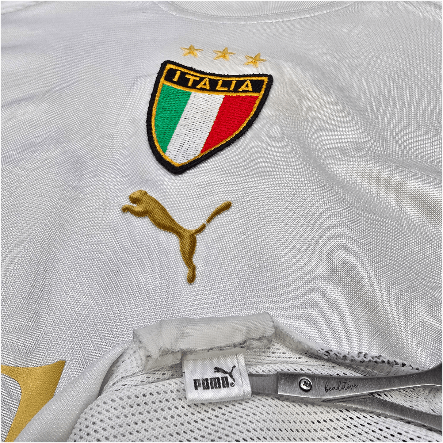 2004/06 Italy Away Football Shirt (S) Puma #10 Totti