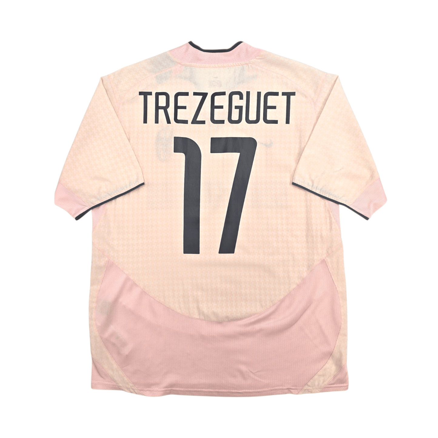 2004/06 Juventus Away Football Shirt (L) Nike #17 Trezeguet