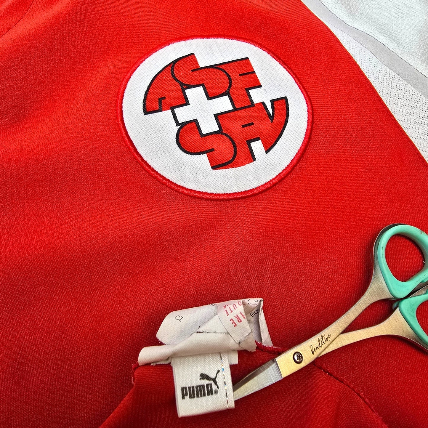 2004/06 Switzerland Home Football Shirt (2XL) Puma