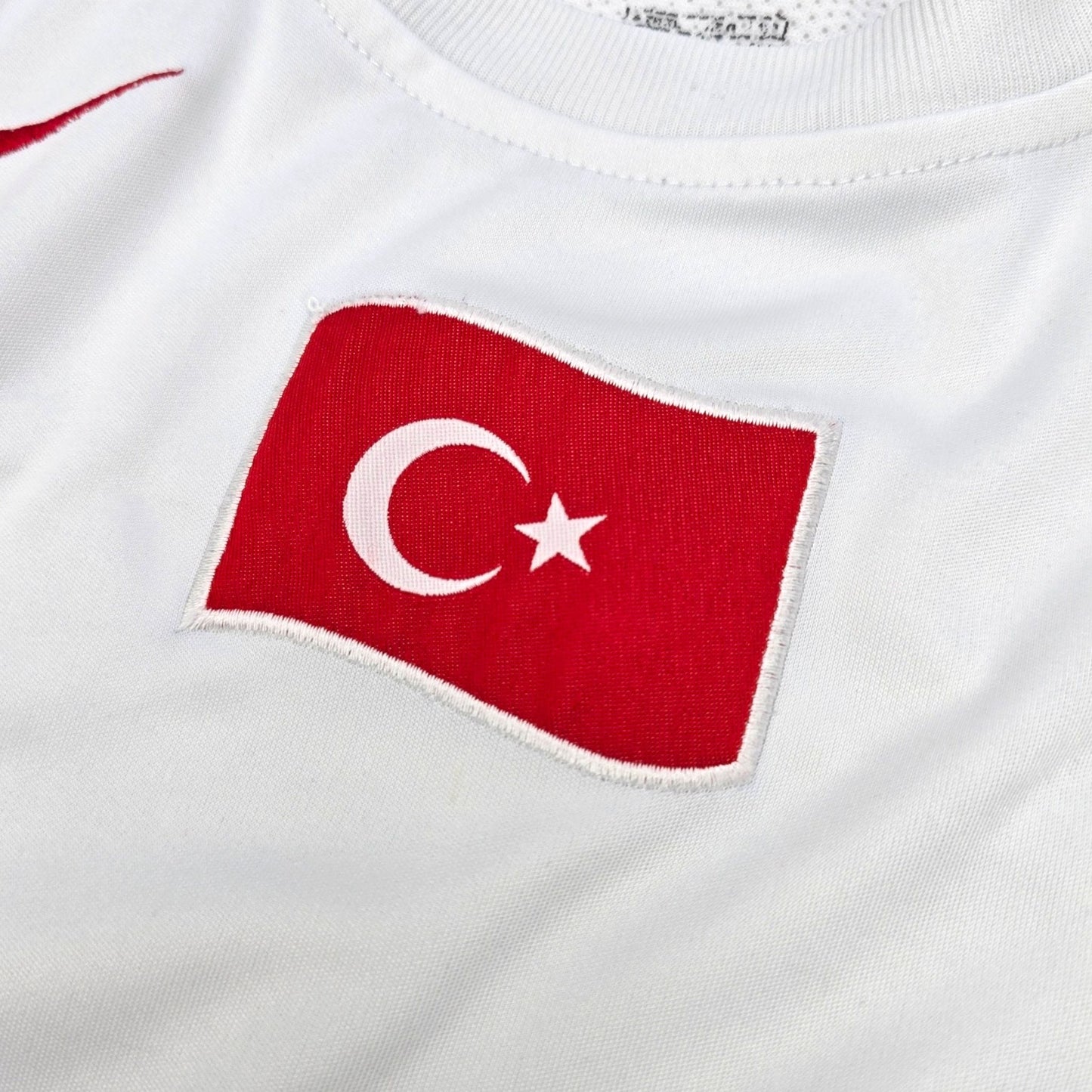 2004/06 Turkey Away Football Shirt (M) Nike