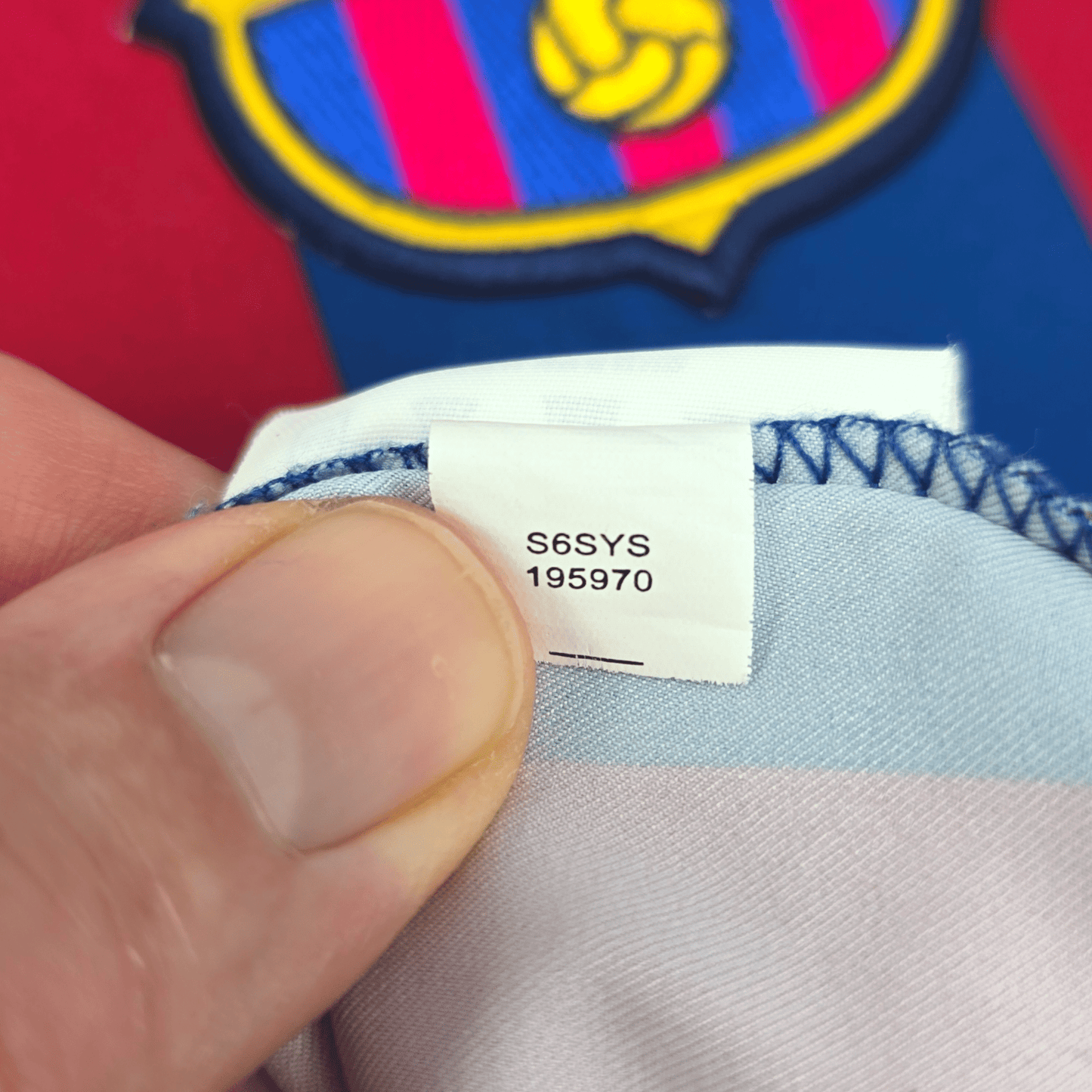 2005/06 Barcelona Home Football Shirt (L) Nike #10 Ronaldinho