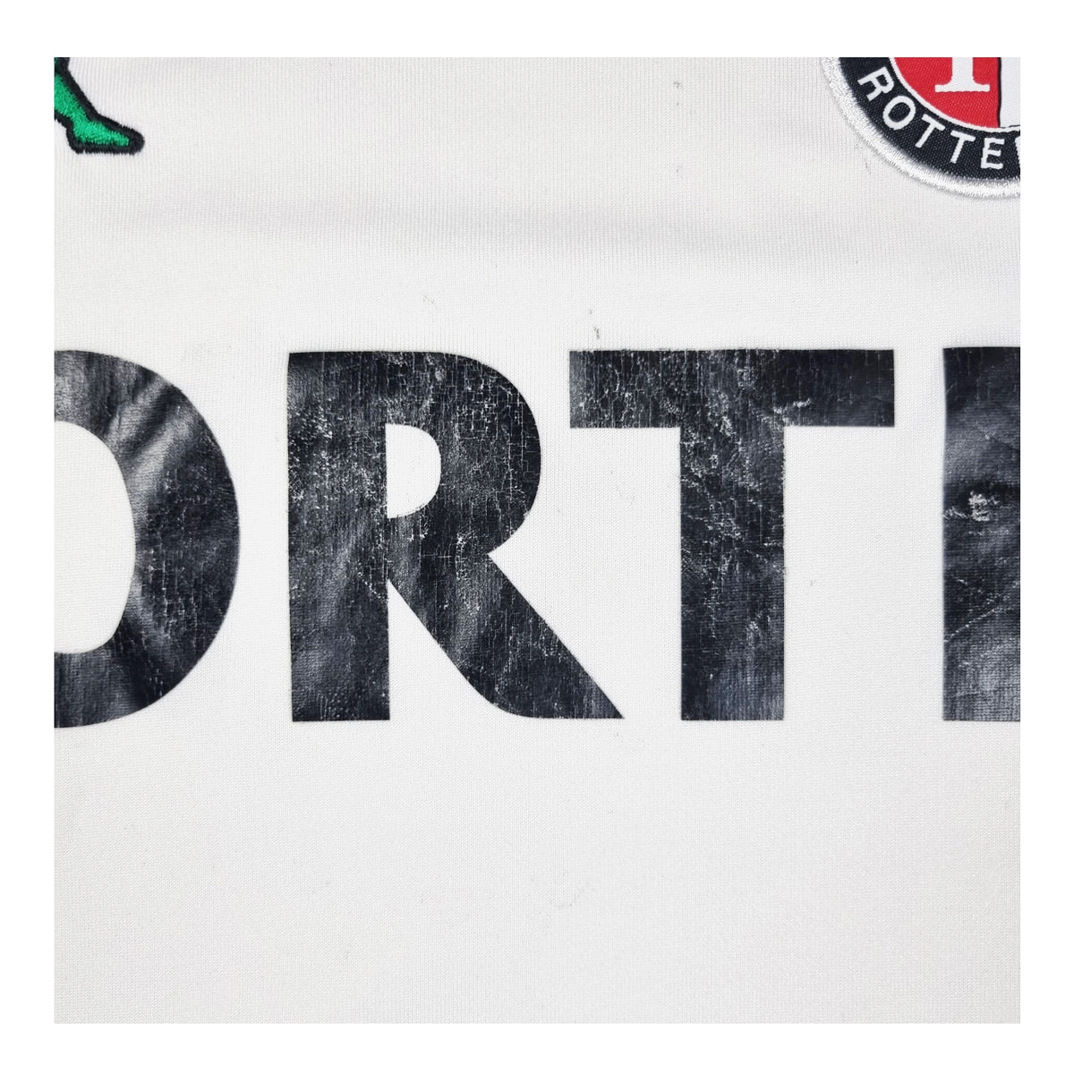 2005/06 Feyenoord Third Football Shirt (L) Kappa