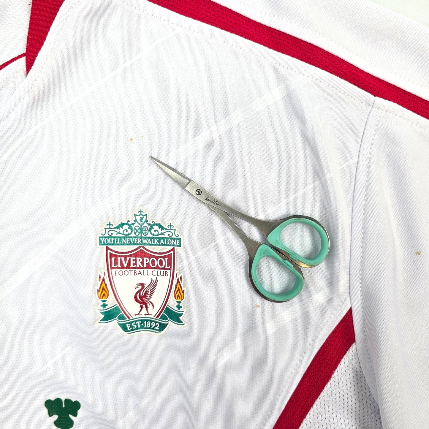 2005/06 Liverpool Away Football Shirt (M) Reebok #15 Crouch