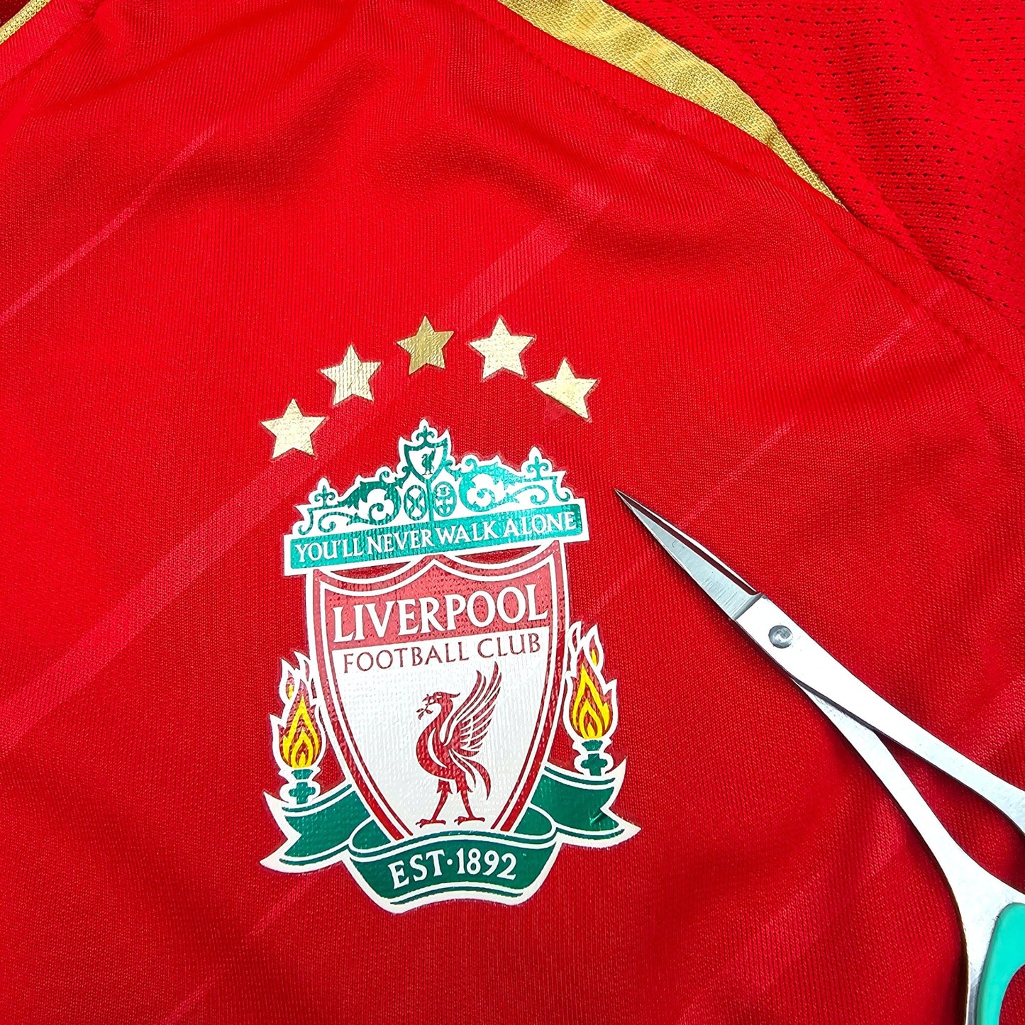 2005/06 Liverpool Home Football Shirt (M) Reebok #8 Gerrard (UCL)