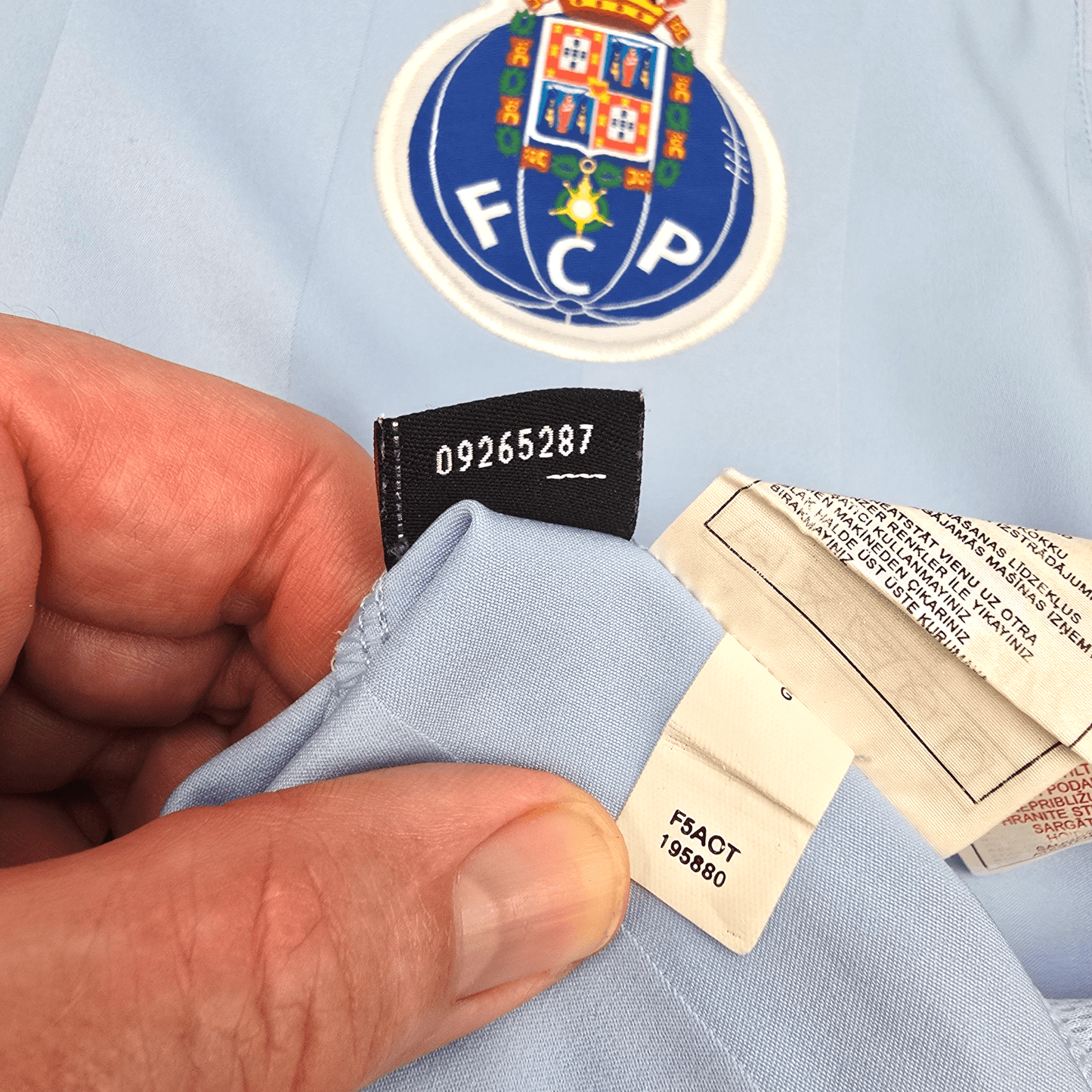2005/06 Porto Away Football Shirt (M) Nike