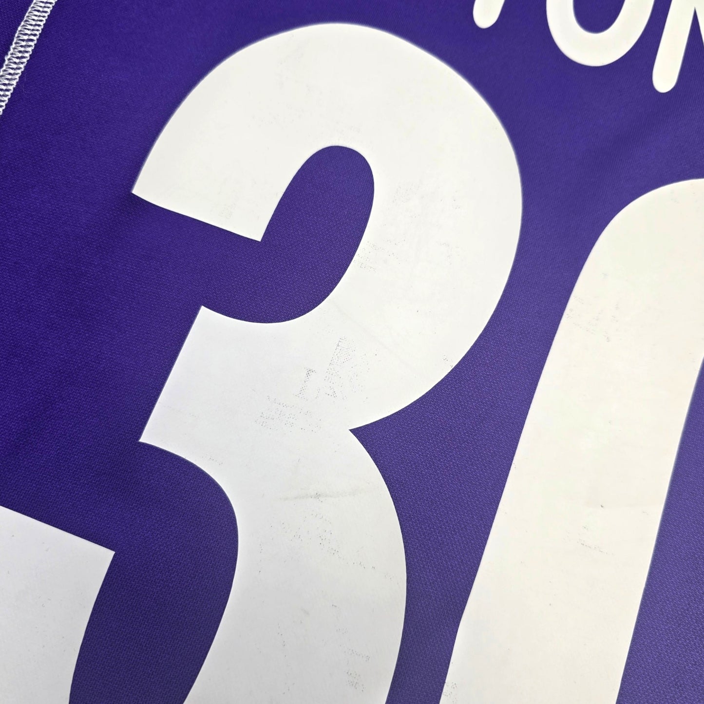 2005/07 Fiorentina Home Football Shirt (M) Lotto #30 Toni