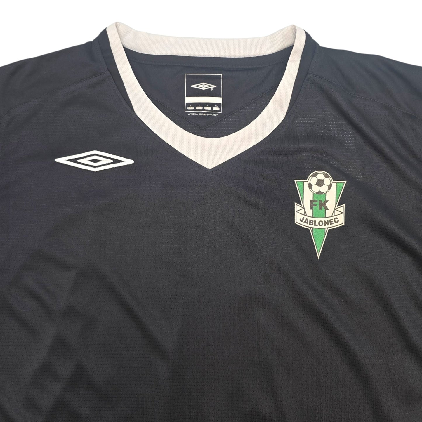 2006/07 Jablonec Away Football Shirt (L) Umbro #21