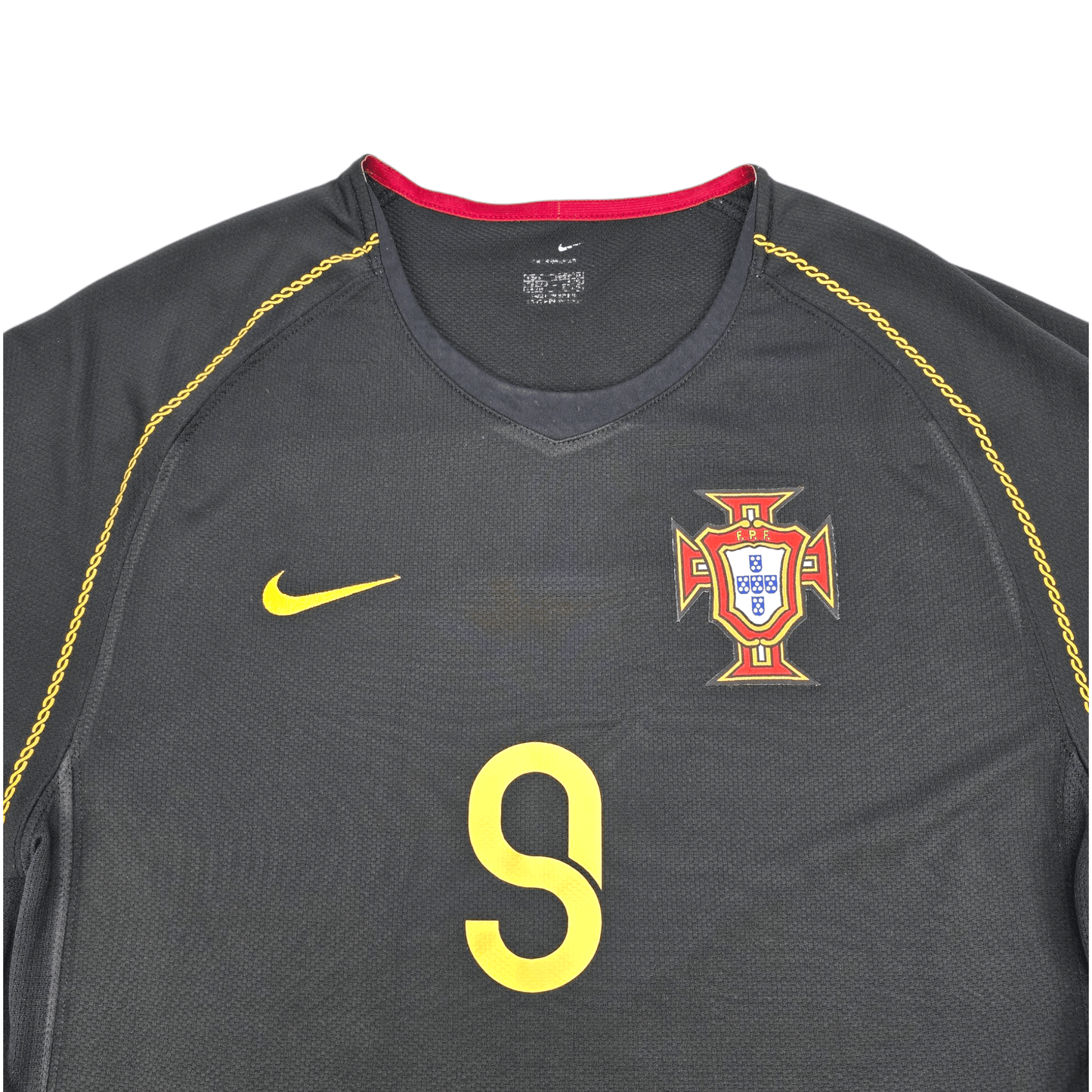 2006/07 Portugal Away Football Shirt (M) Nike #9 Pauleta