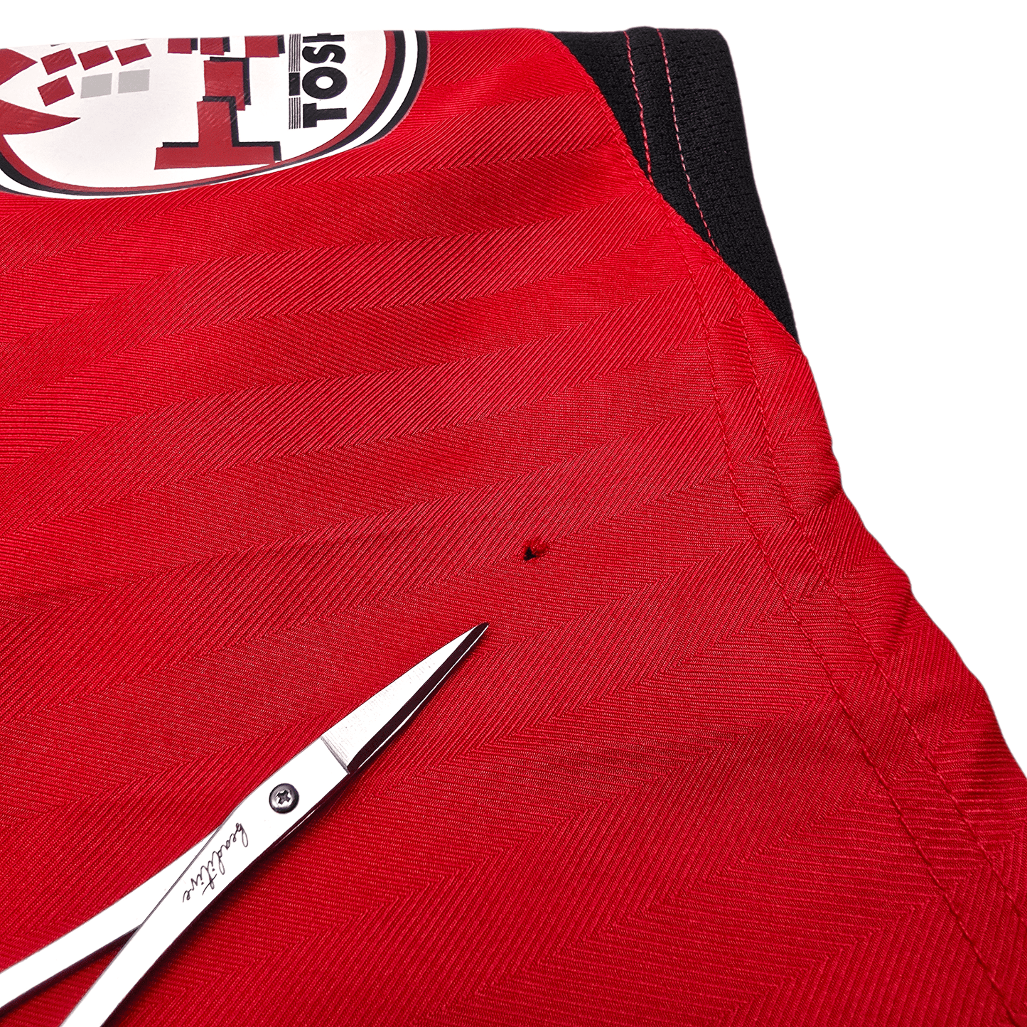 2006/07 Urawa Red Diamonds Home Football Shirt (L) Nike