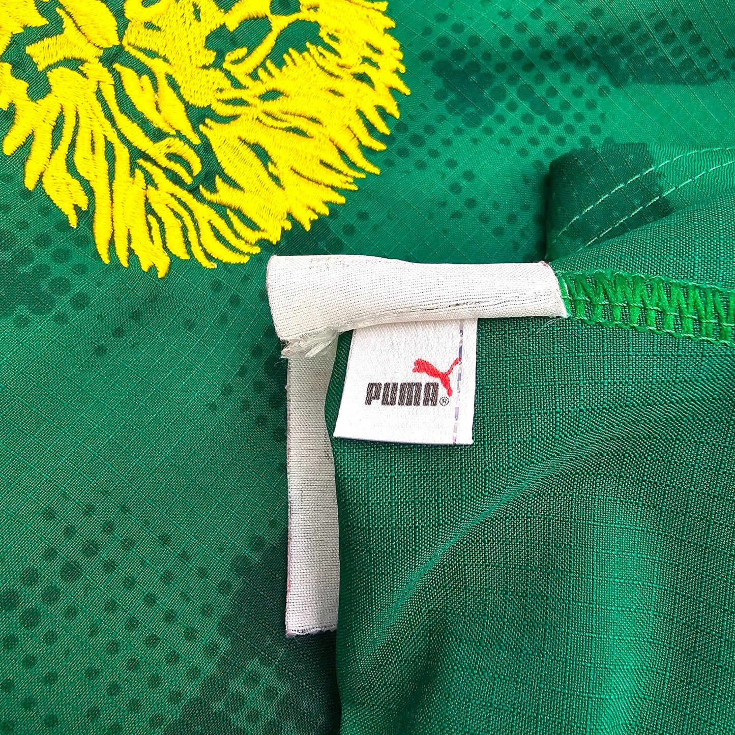 2006/08 Cameroon Home Football Shirt (L) Puma #9 Eto'o