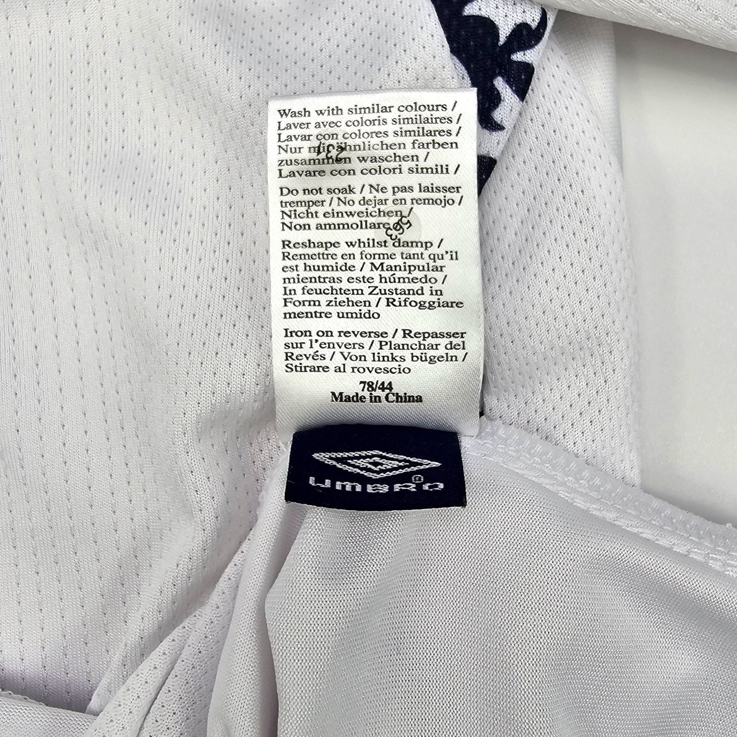 2007/09 England Home Football Shirt (L) Umbro