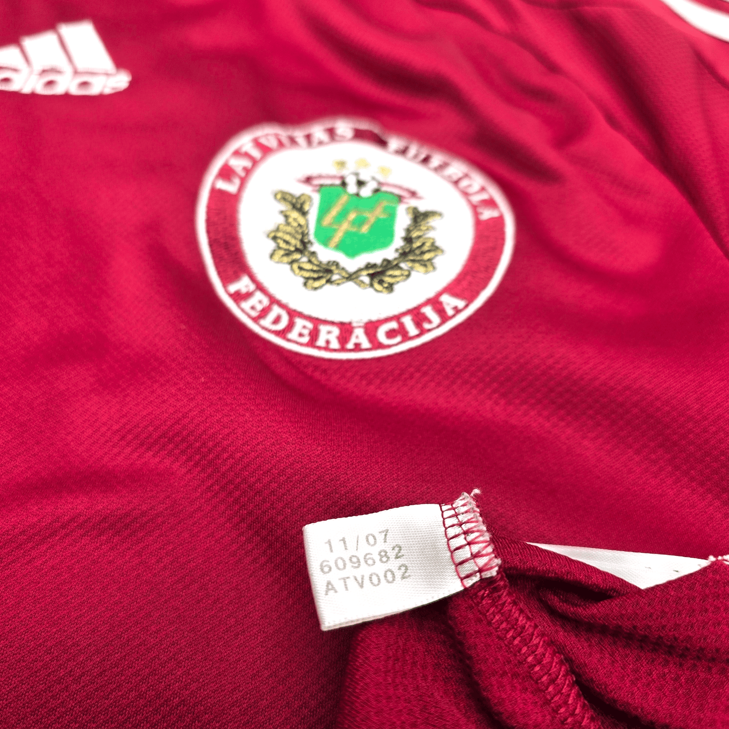 2008/10 Latvia Home Football Shirt (M) Adidas