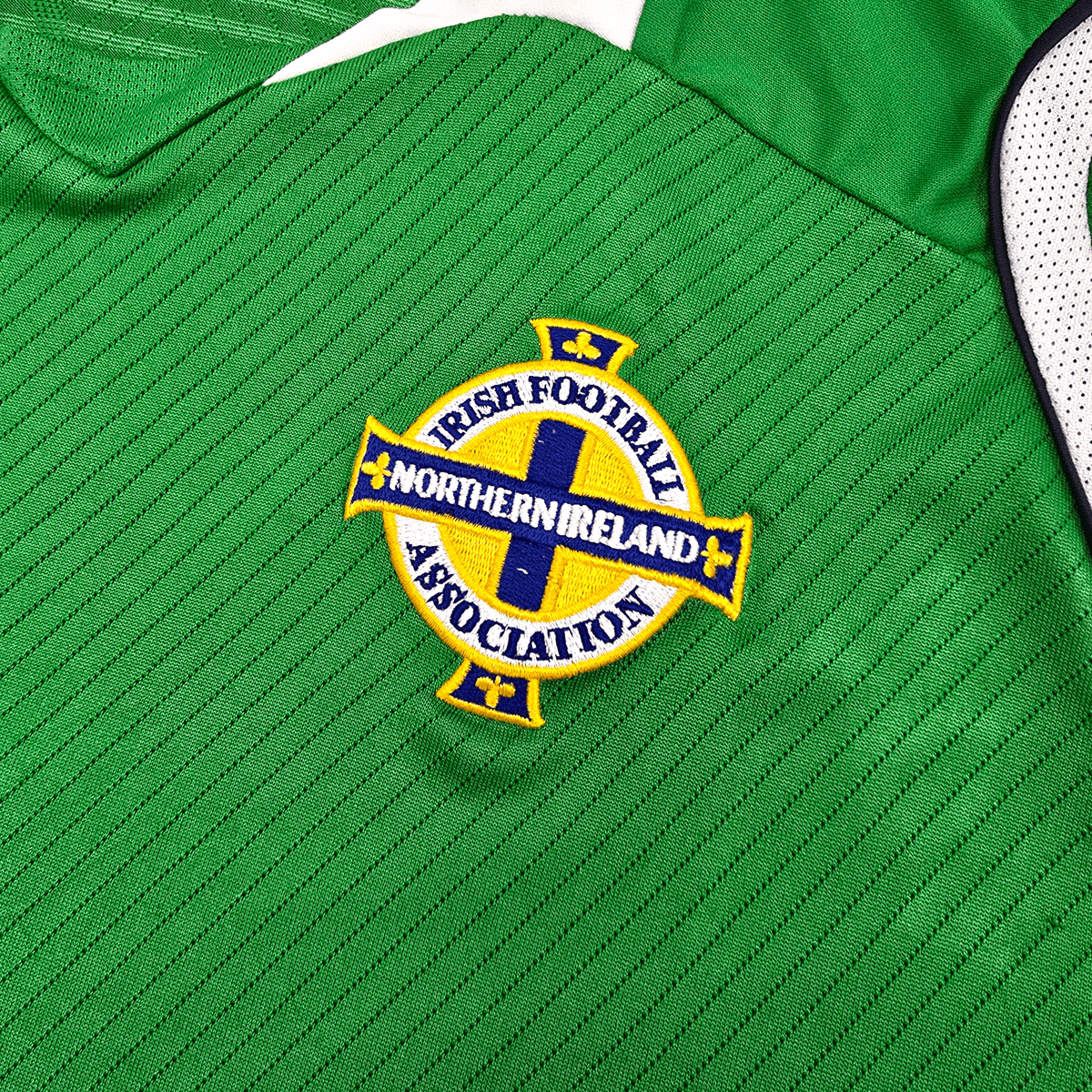 2008/10 Northern Ireland Home Football Shirt (M) Umbro
