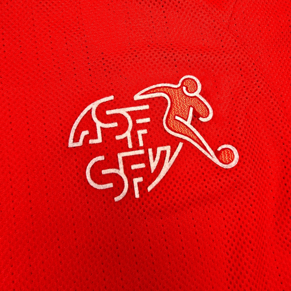 2008/10 Switzerland Home Football Shirt (M) Puma