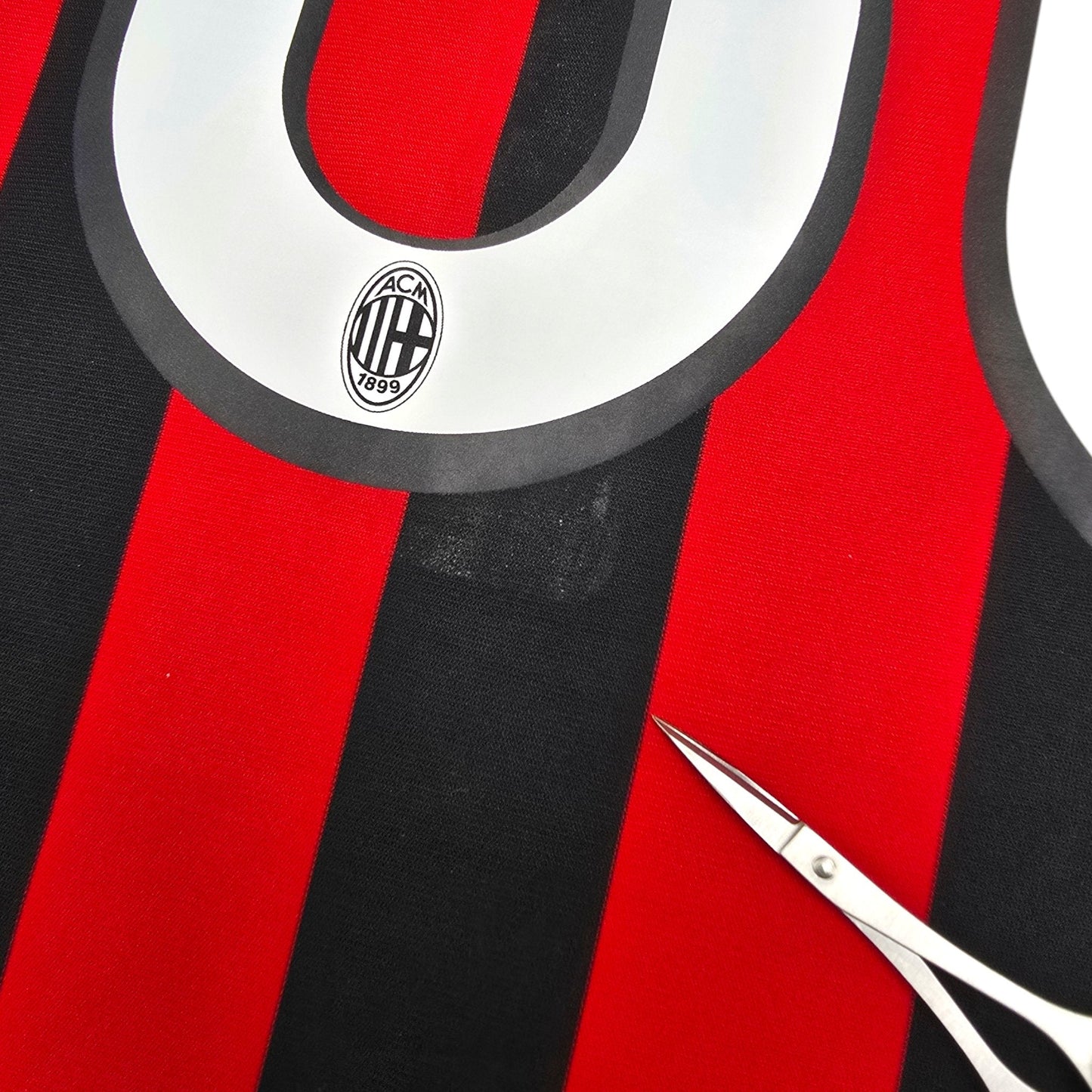 2009/10 AC Milan Home Football Shirt (L) Adidas #80 Ronaldinho