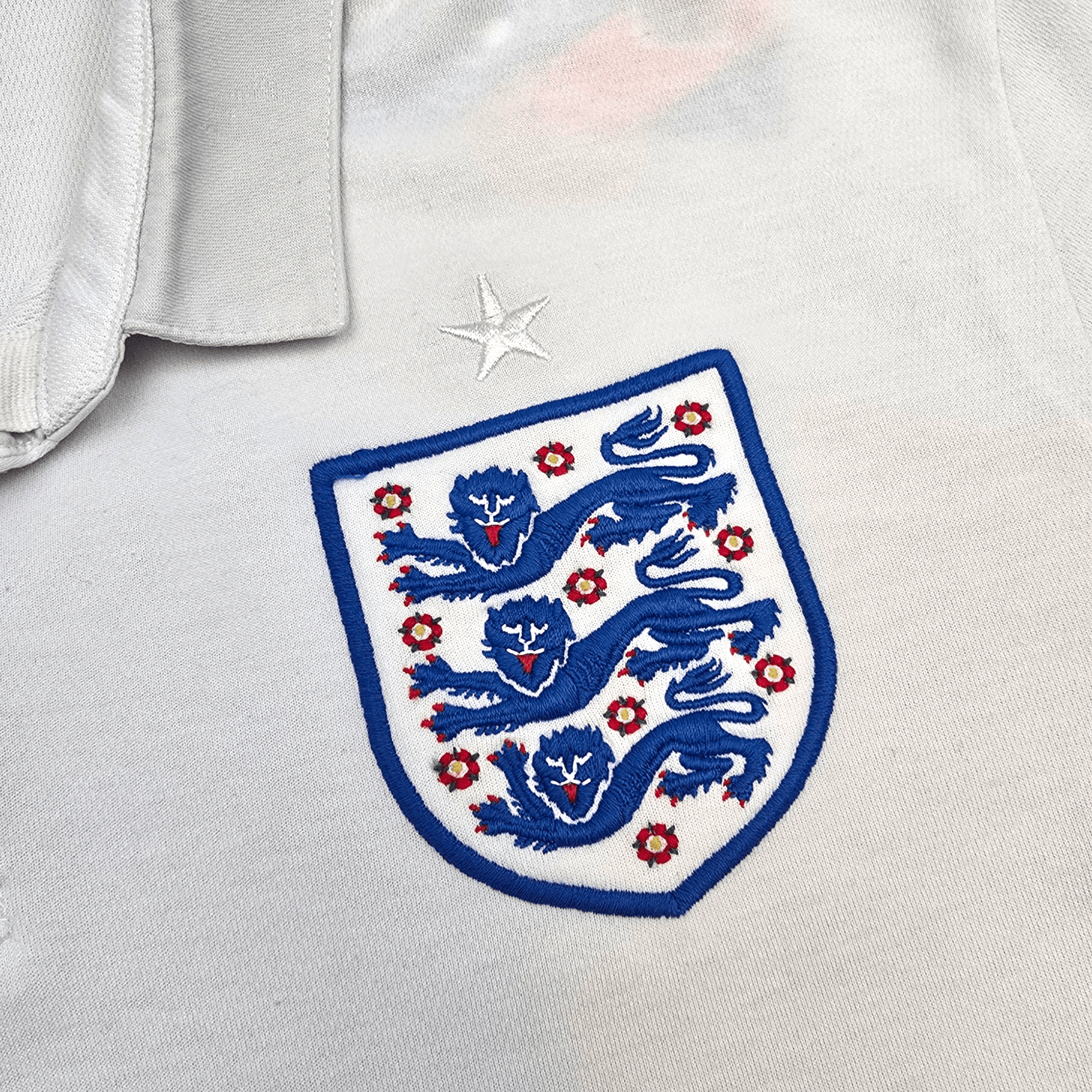 2009/10 England Home Football Shirt (L) Umbro