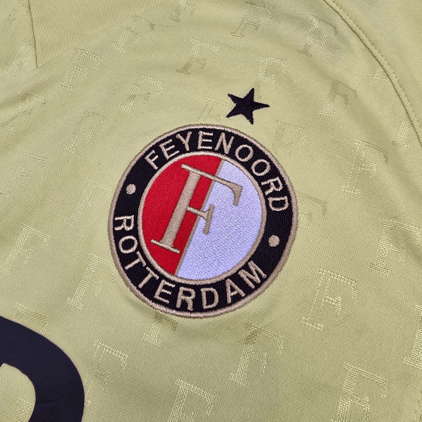 2009/10 Feyenoord Third Football Shirt (XL) Puma #25 Wijnaldum
